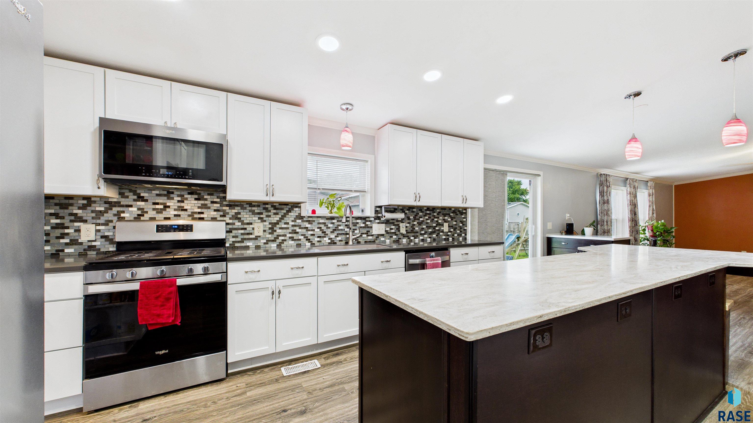 property viewer photo 6