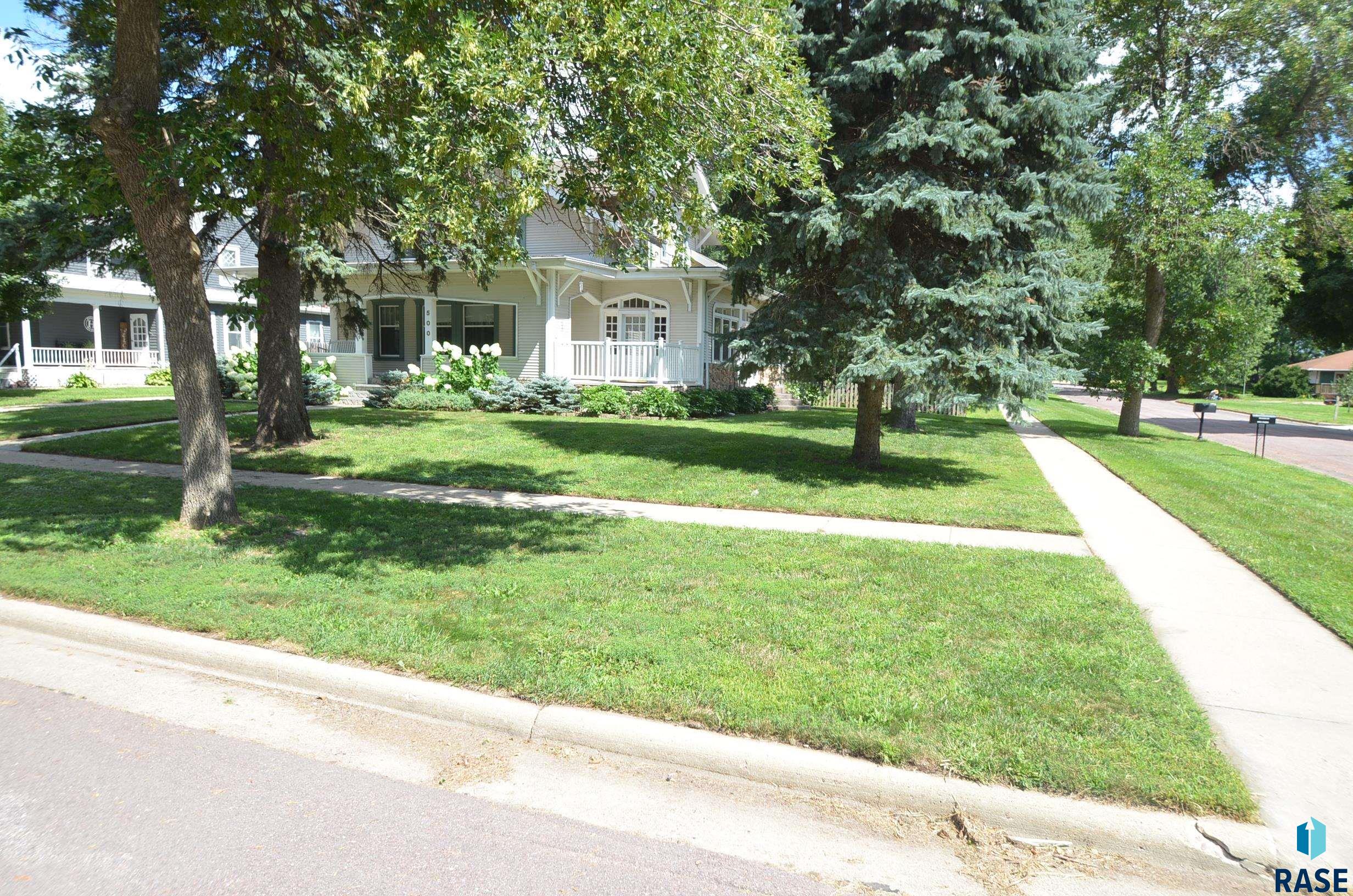 main property photo 4