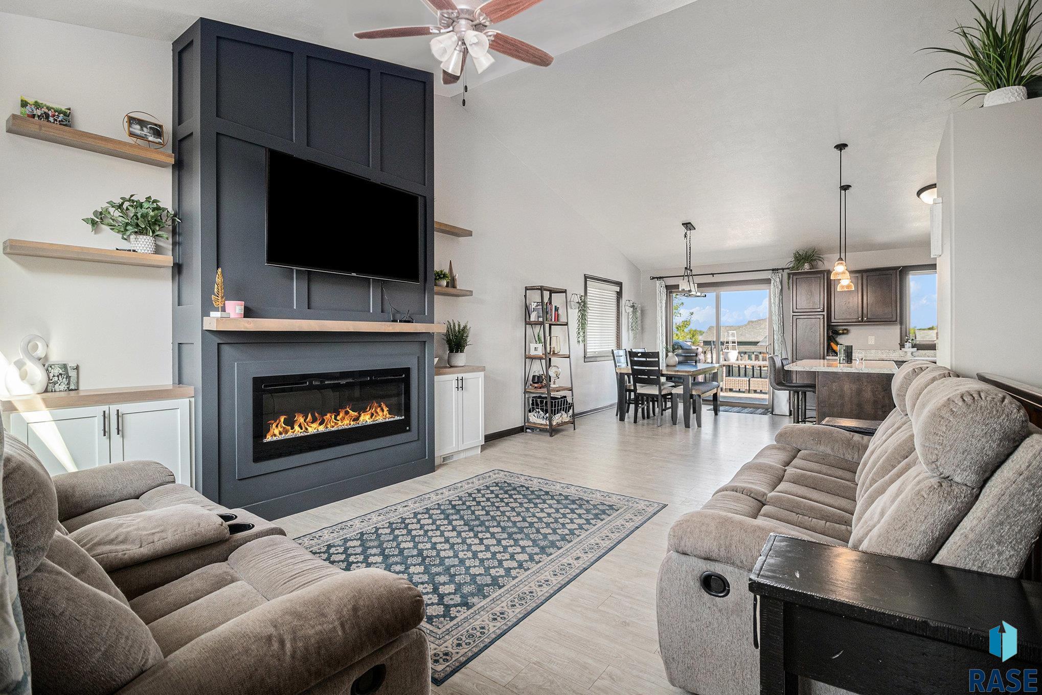 property viewer photo 1