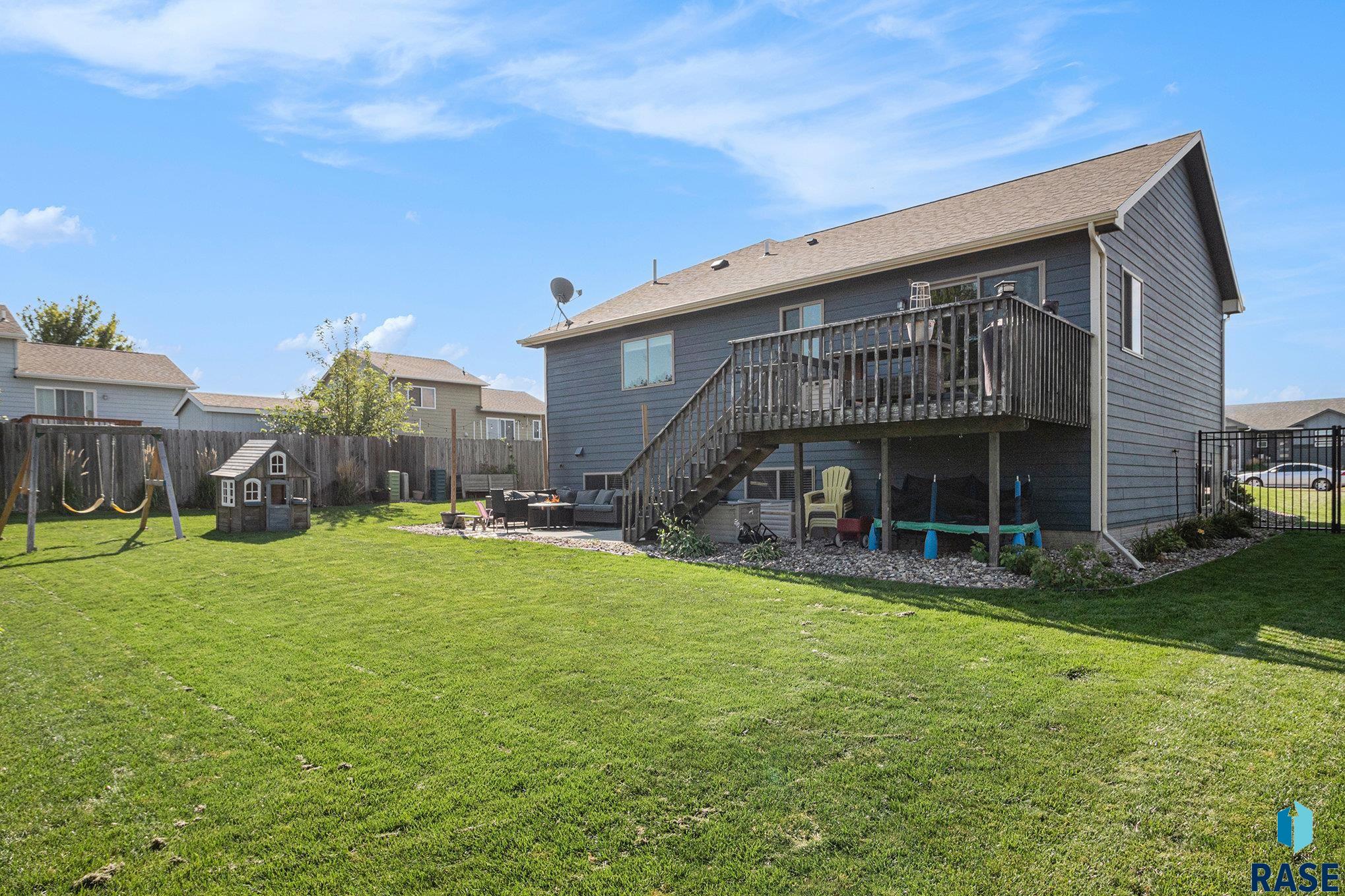 property viewer photo 19