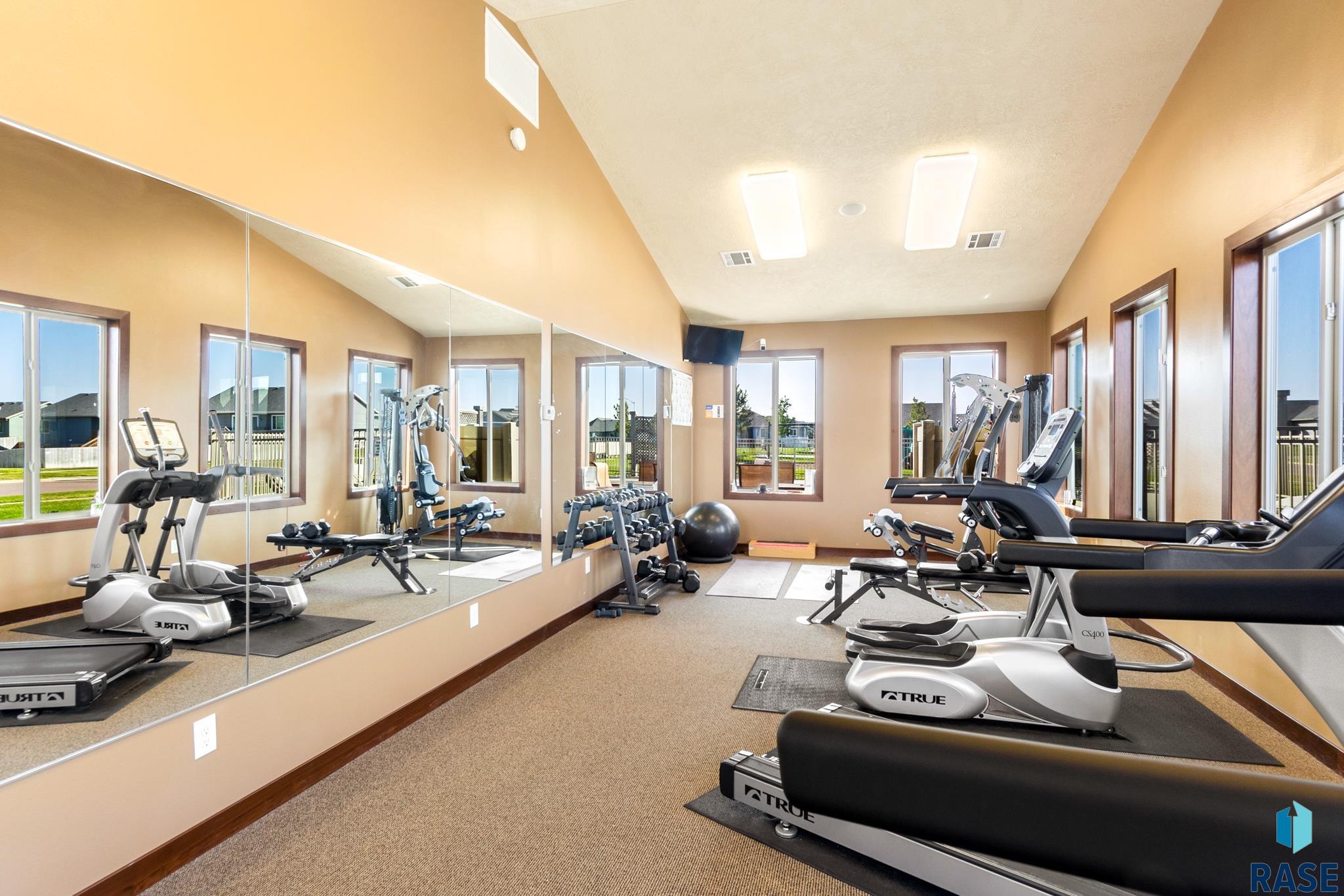 property viewer photo 20