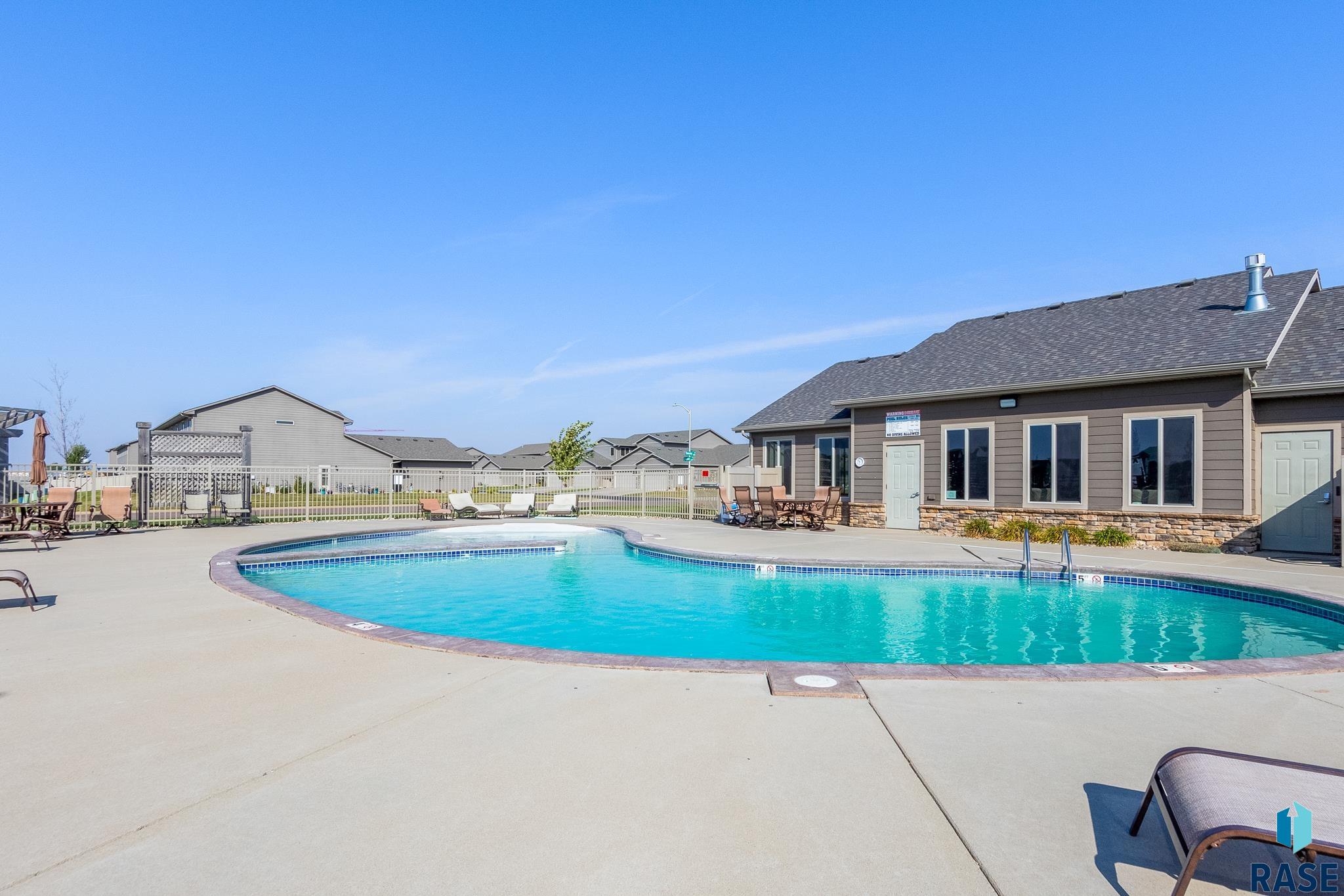 property viewer photo 23
