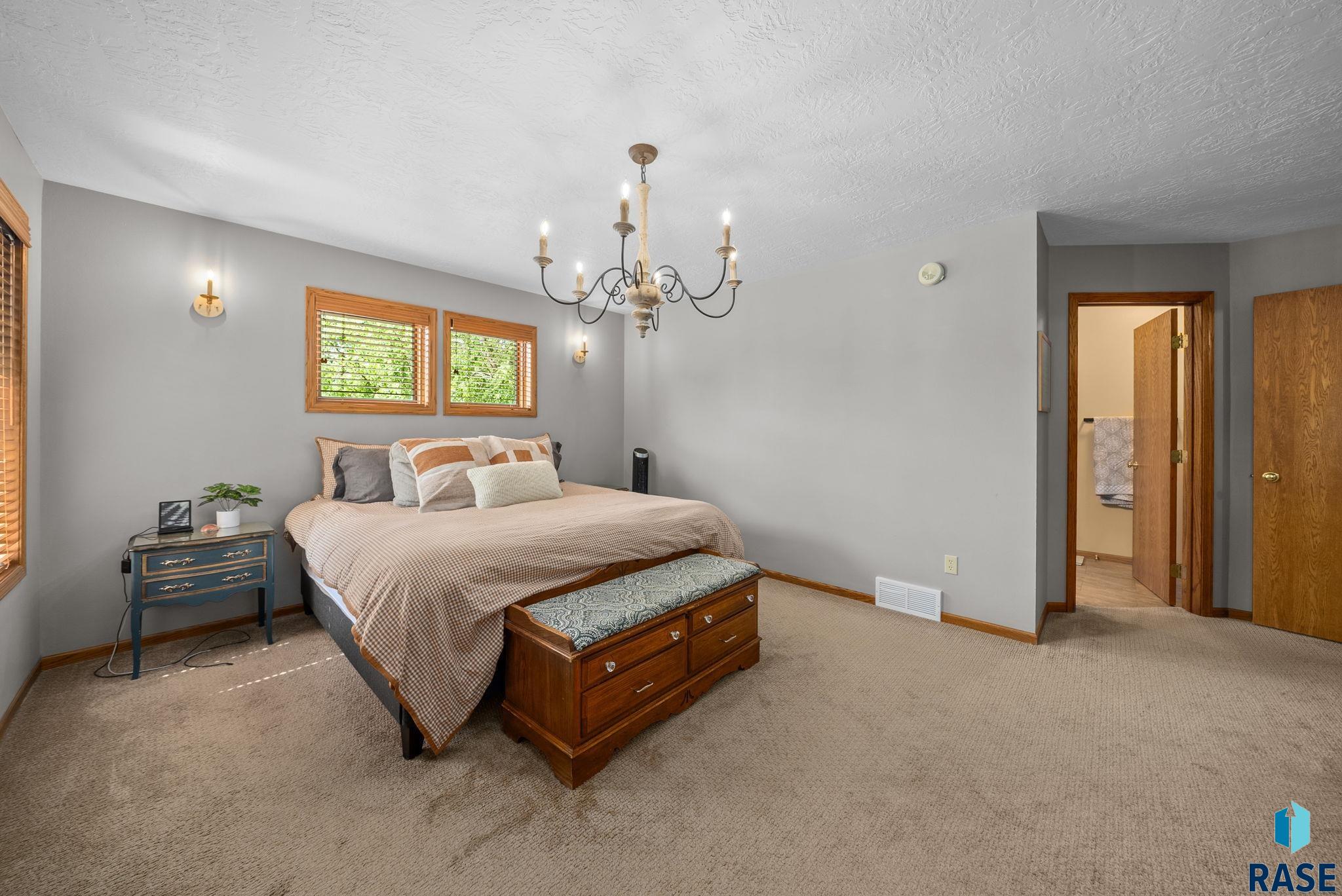 property viewer photo 15