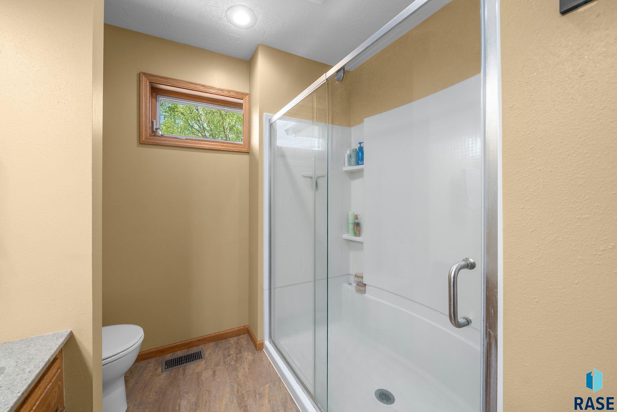 property viewer photo 17