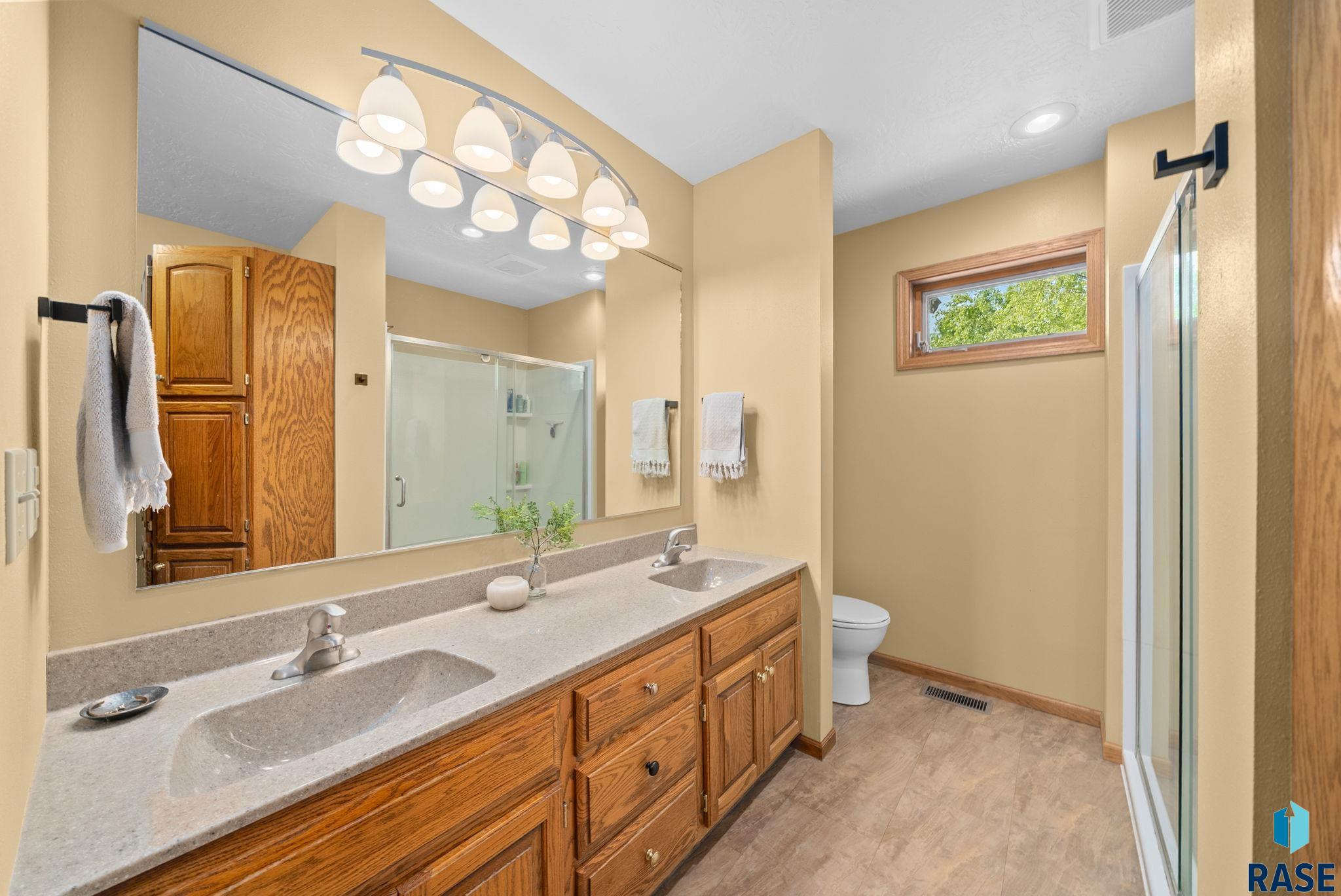 property viewer photo 18
