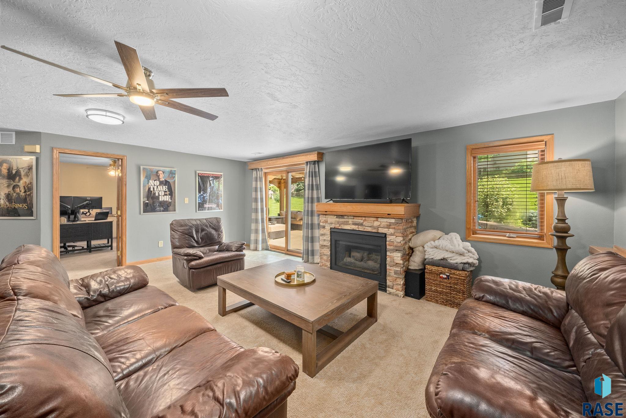 property viewer photo 22