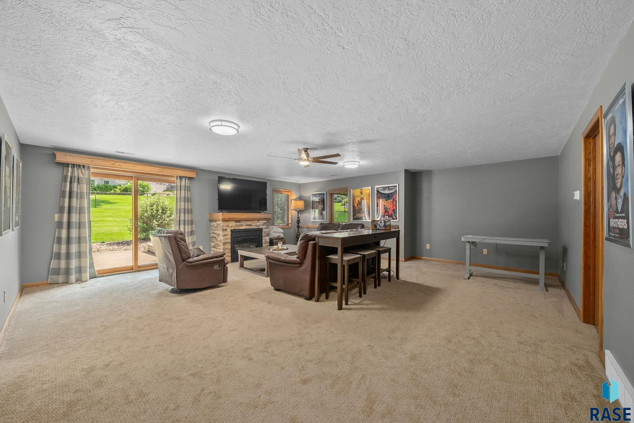 property viewer photo 24