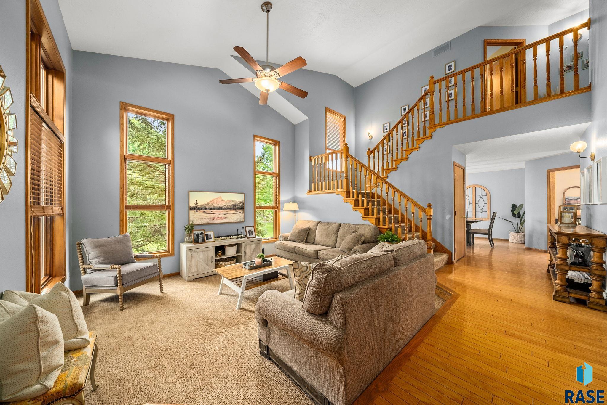 property viewer photo 4
