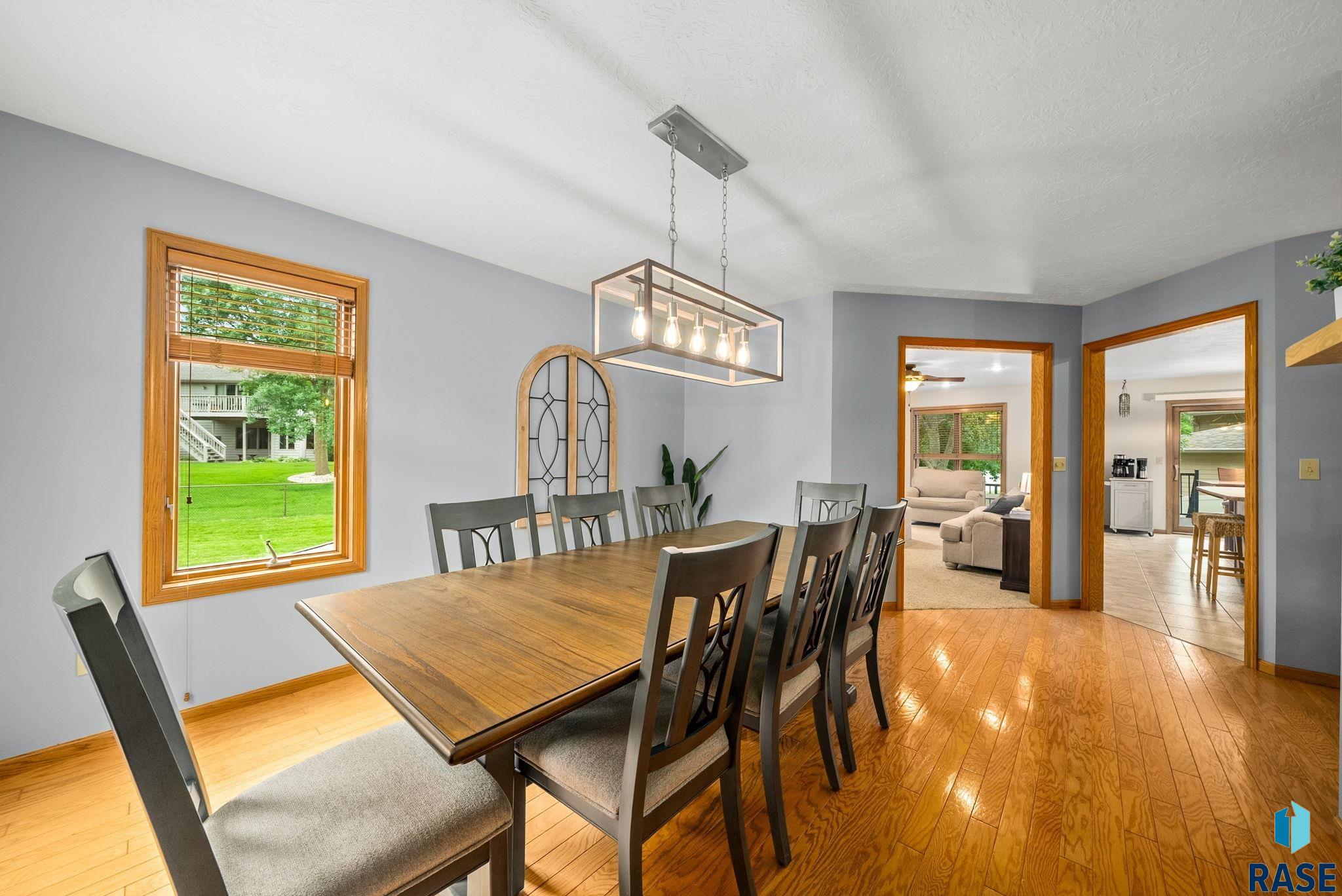 property viewer photo 5