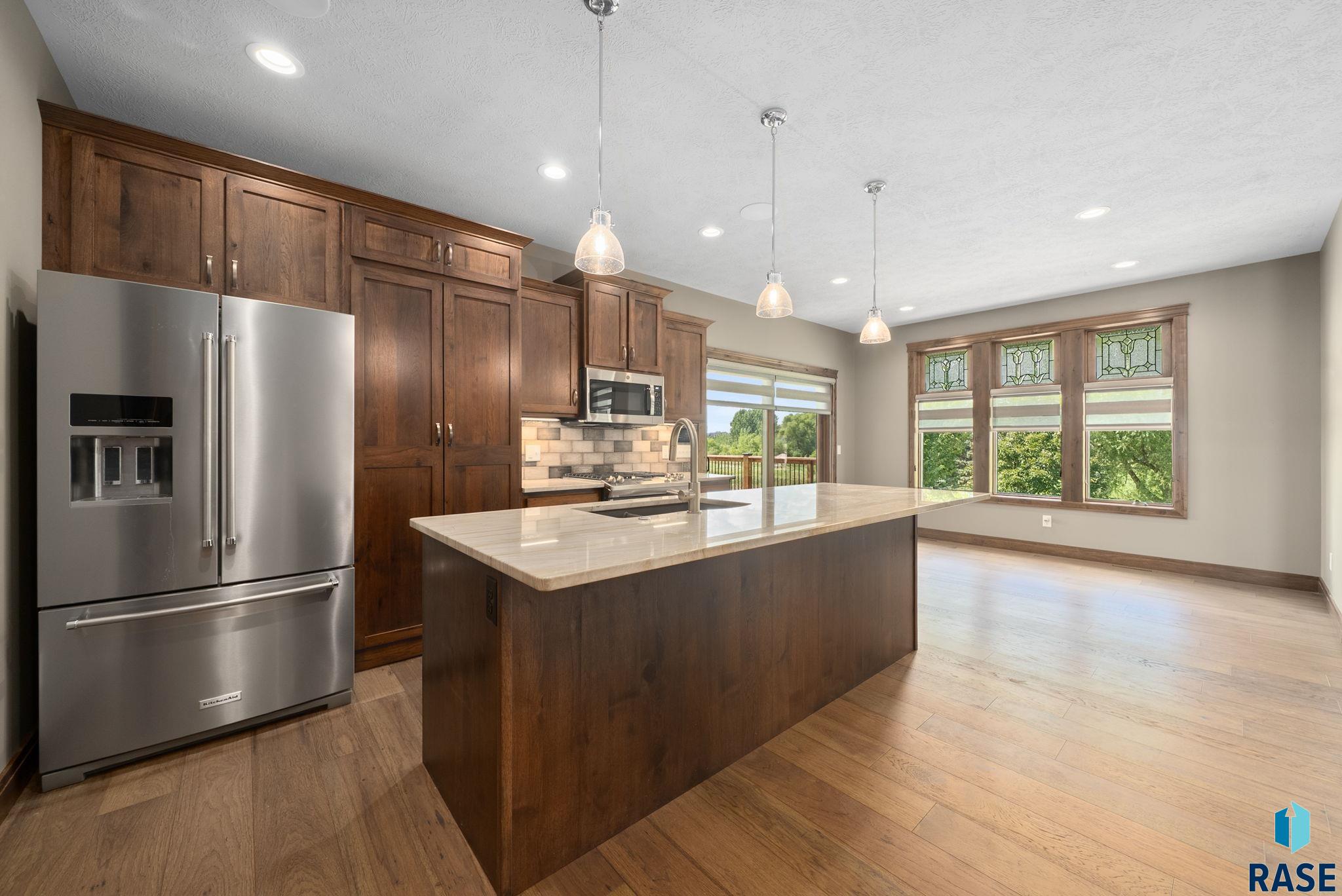 property viewer photo 12