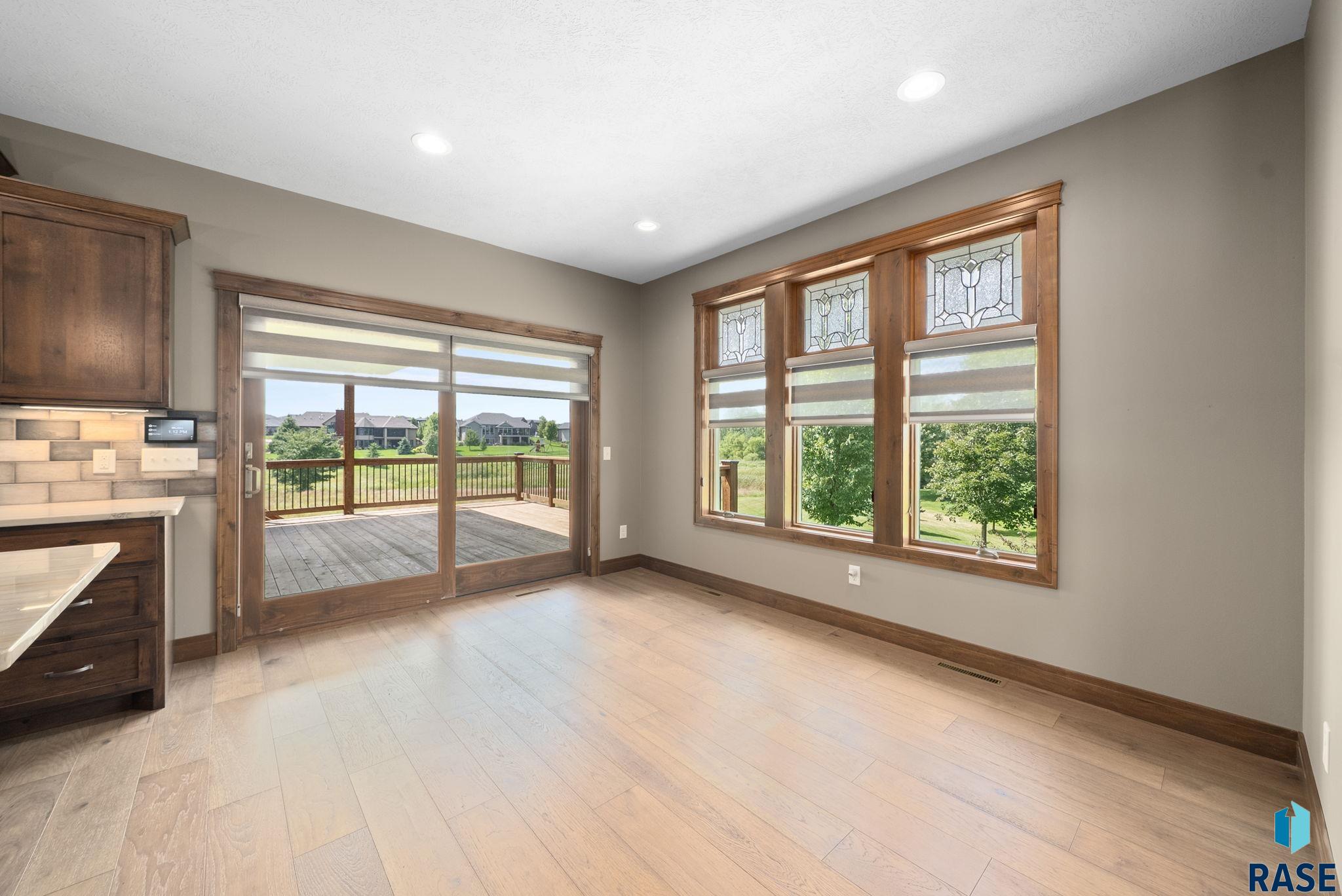 property viewer photo 15
