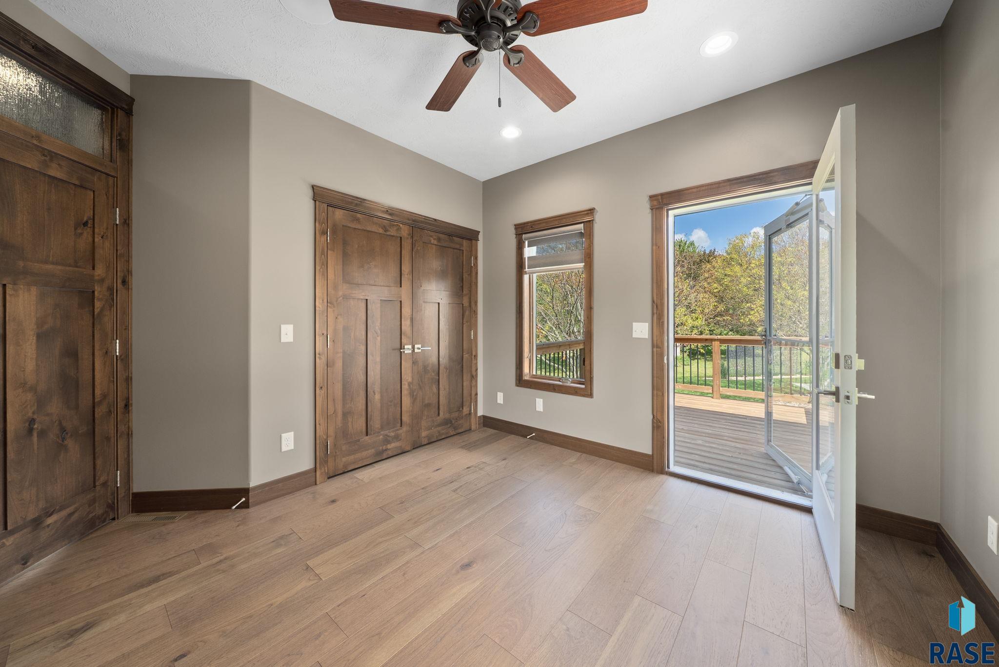 property viewer photo 28
