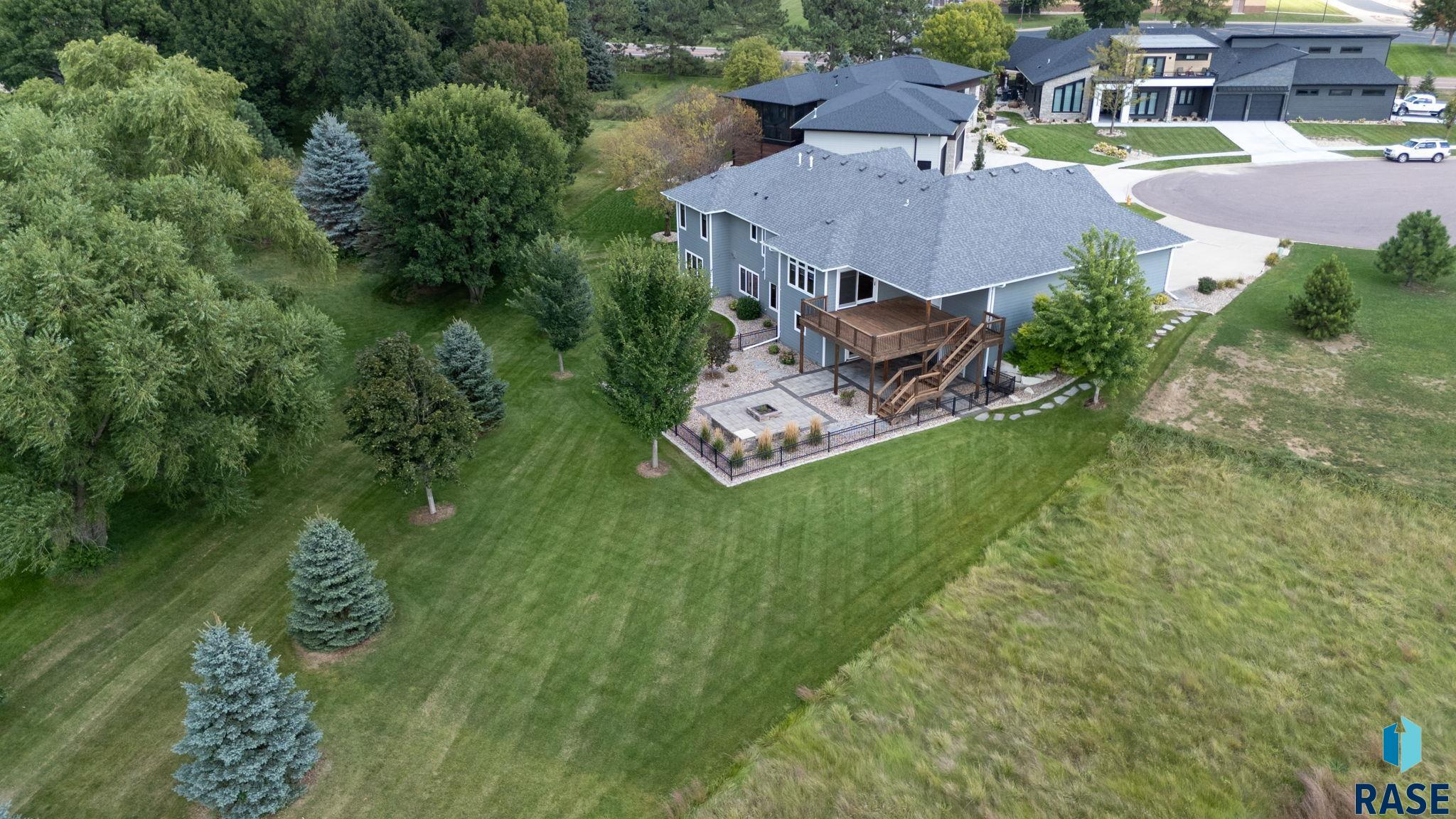 property viewer photo 3