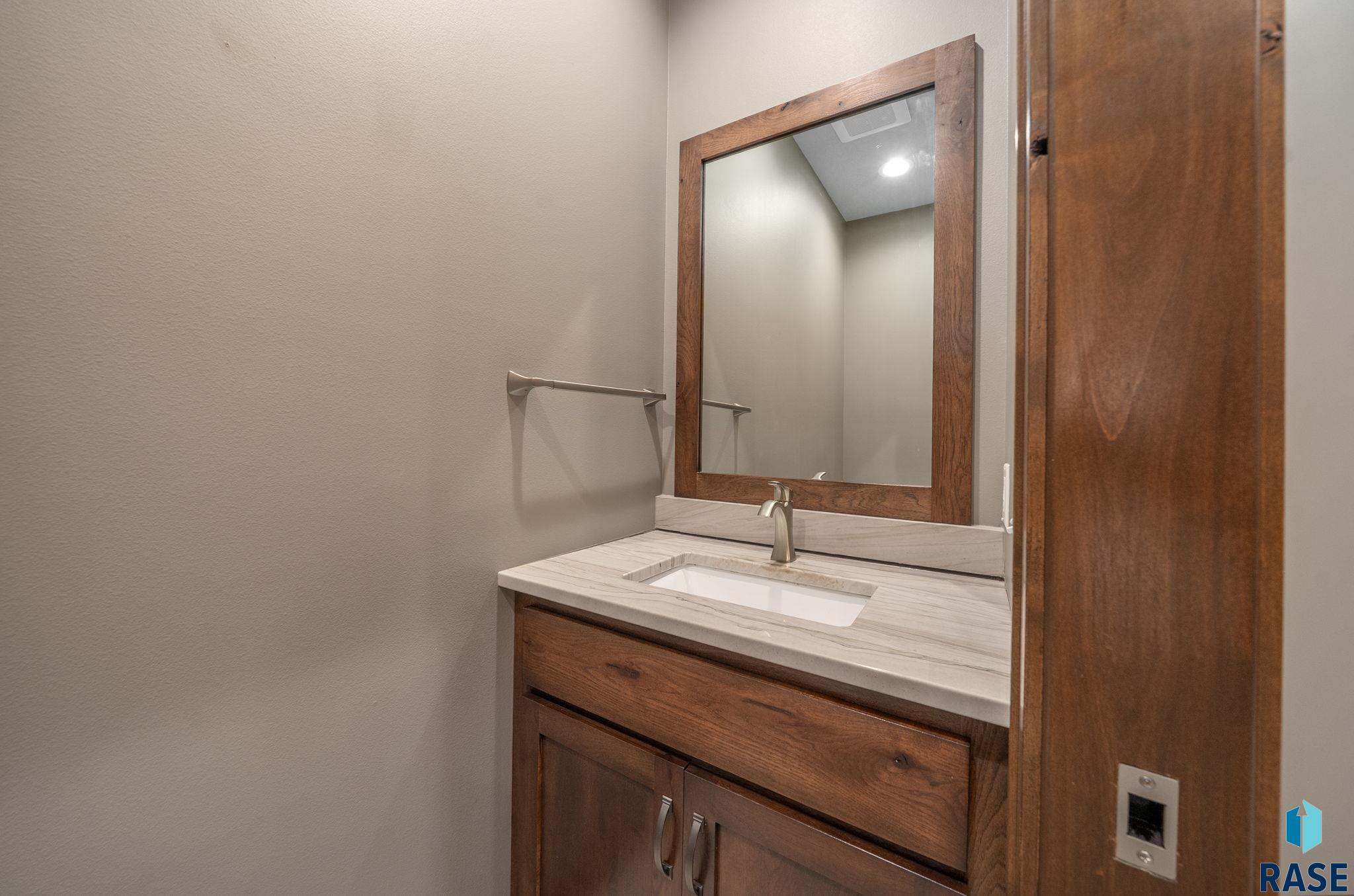 property viewer photo 33