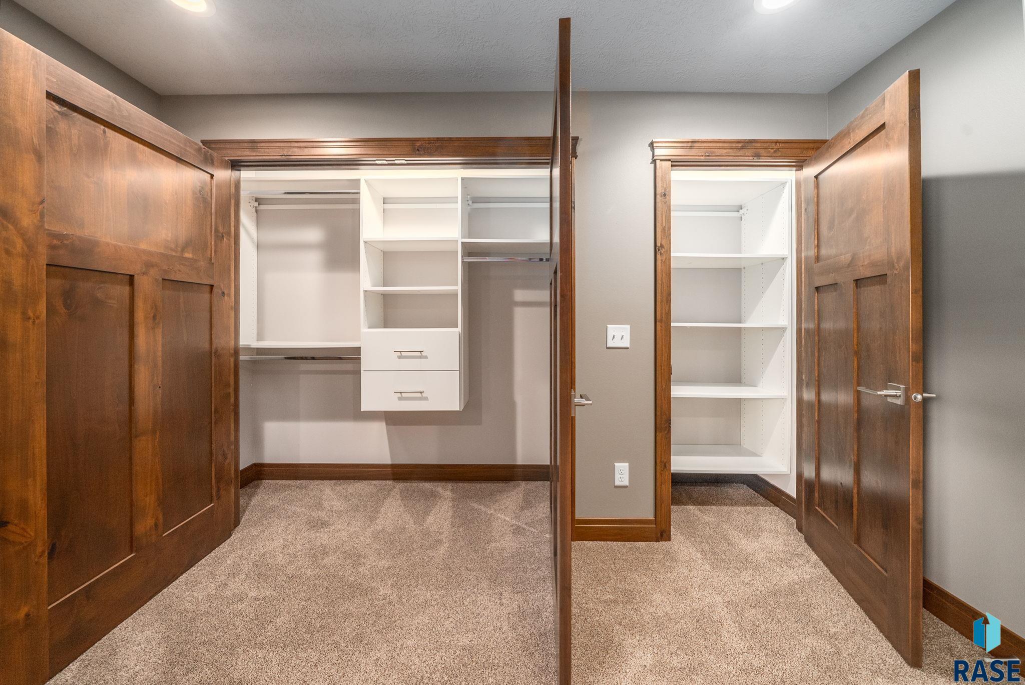 property viewer photo 43
