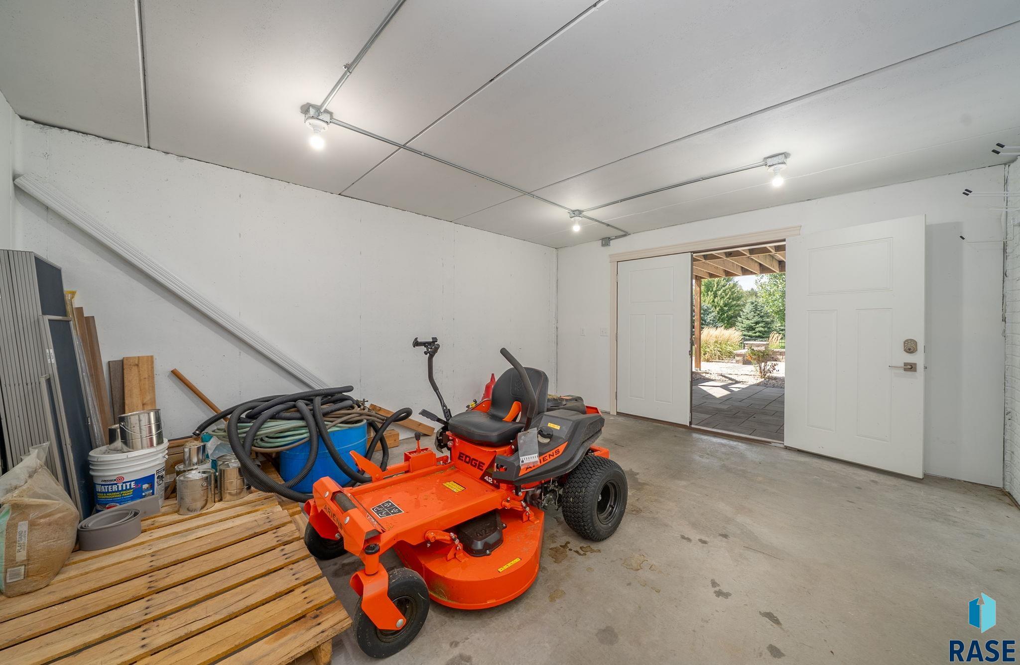 property viewer photo 48