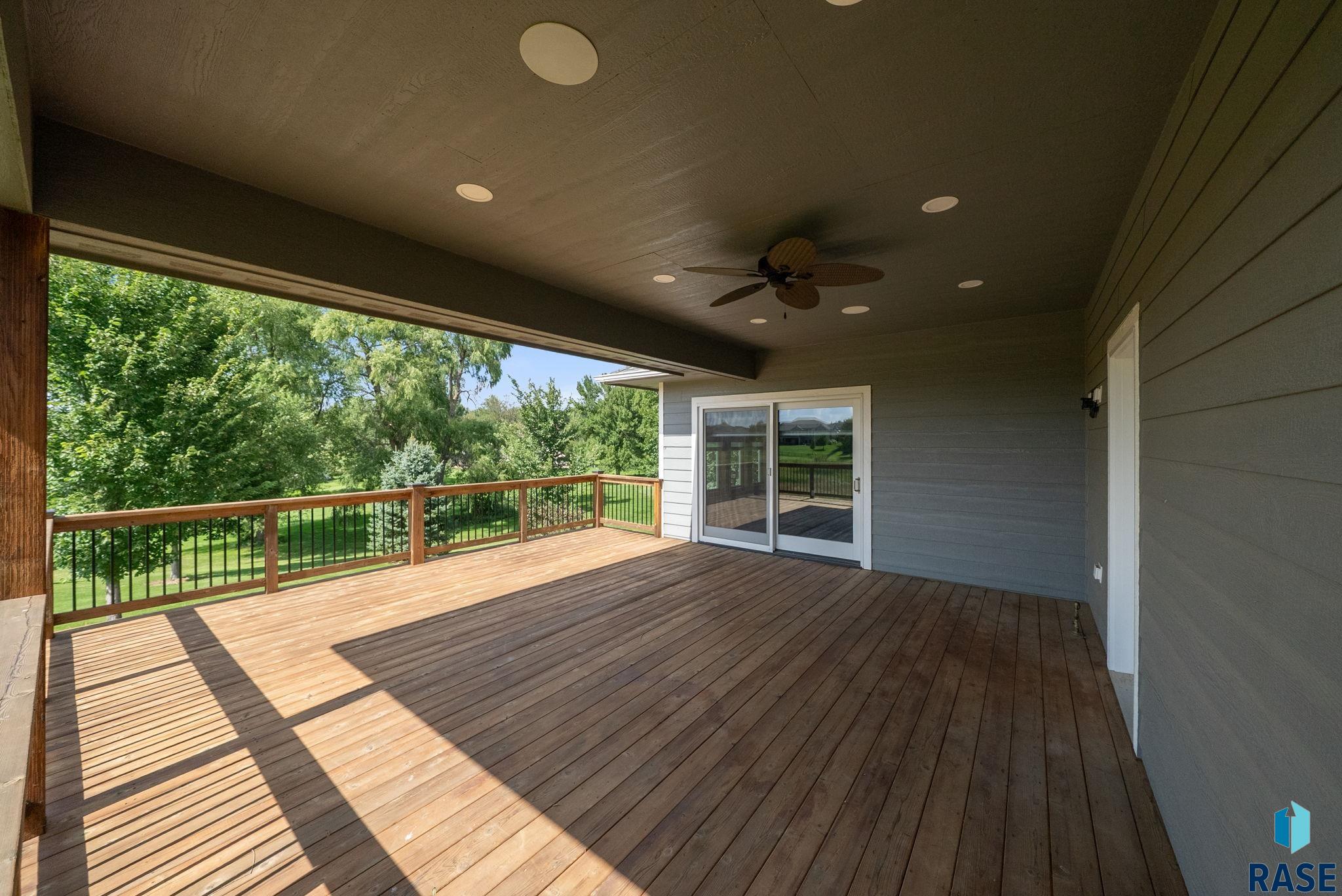 property viewer photo 64