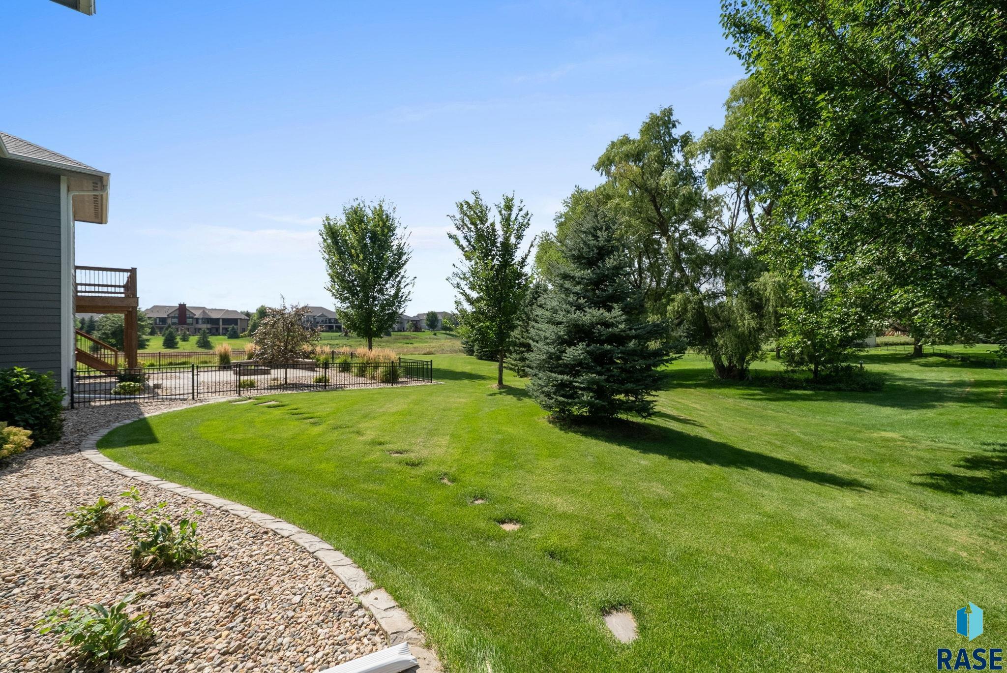 property viewer photo 67