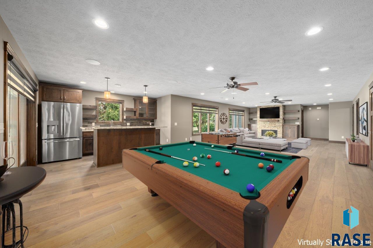 property viewer photo 9