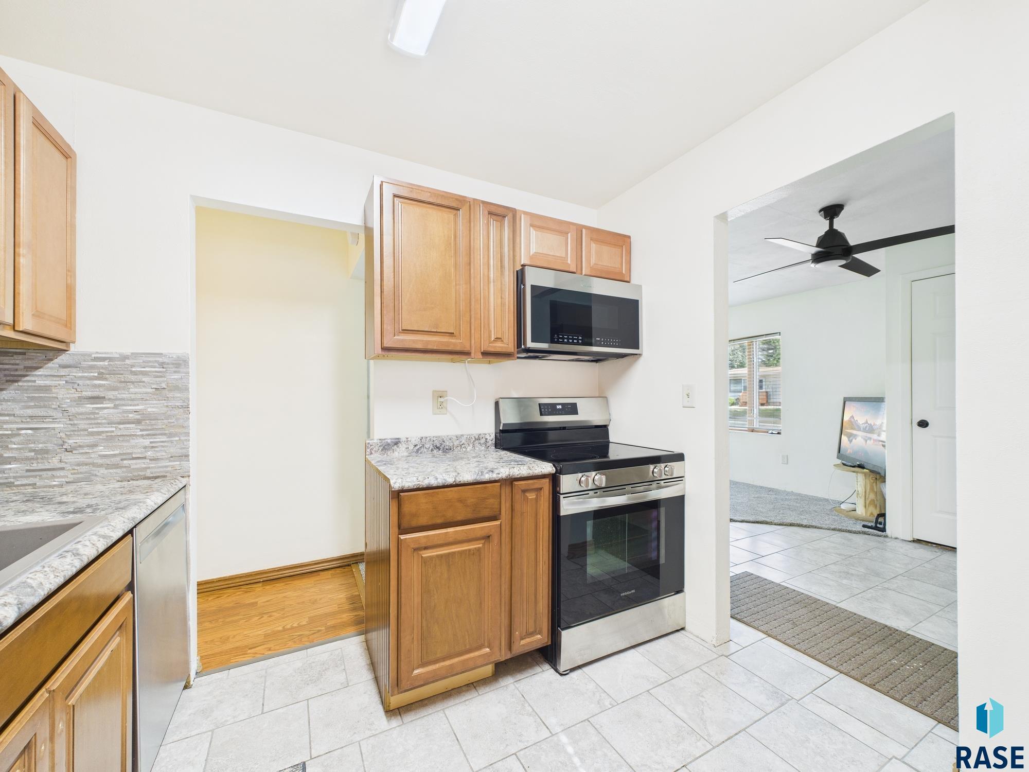 property viewer photo 11