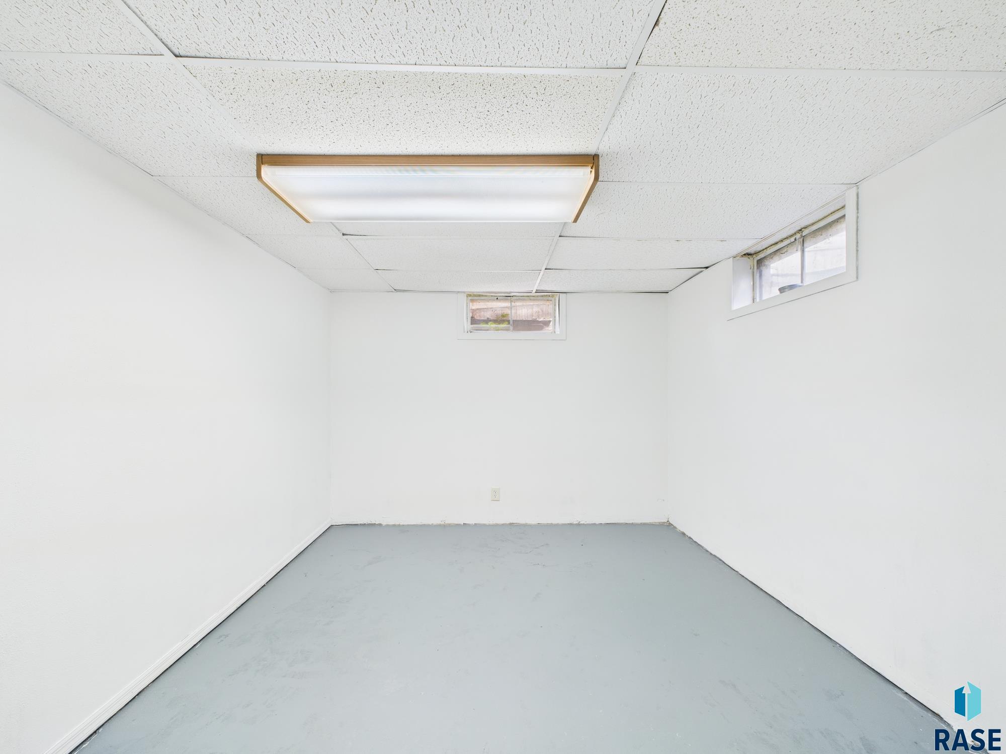 property viewer photo 20