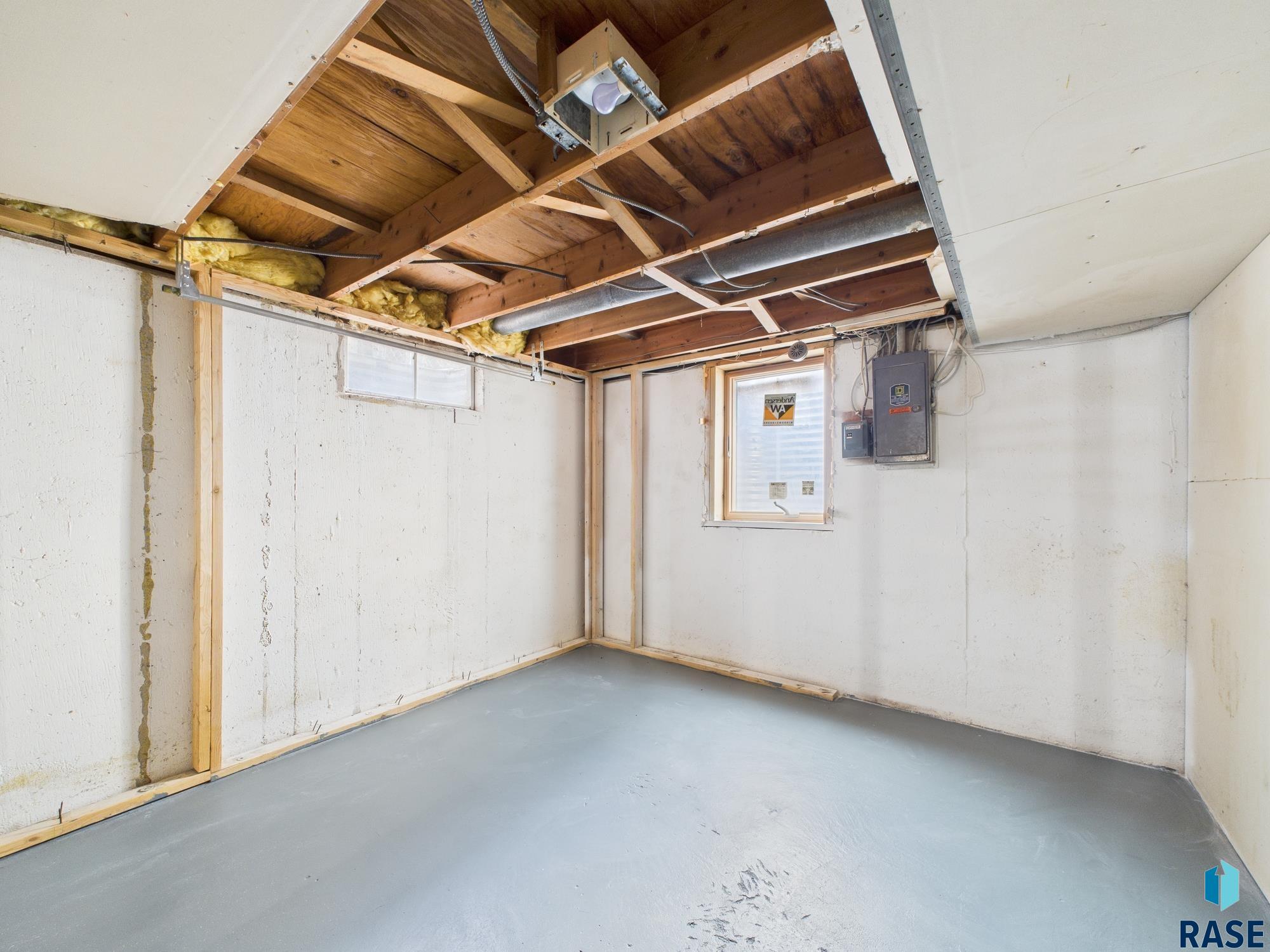 property viewer photo 23
