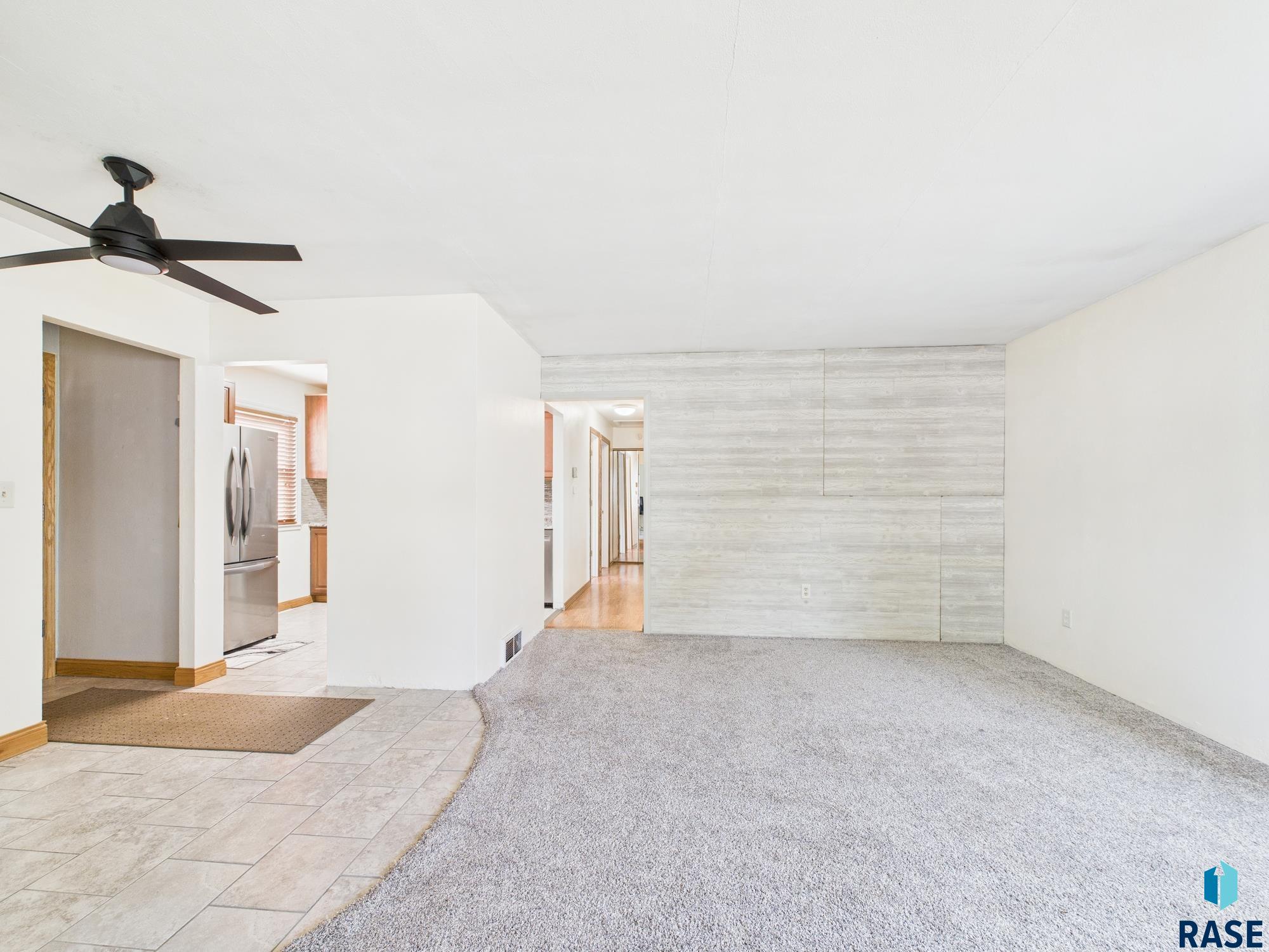 property viewer photo 8