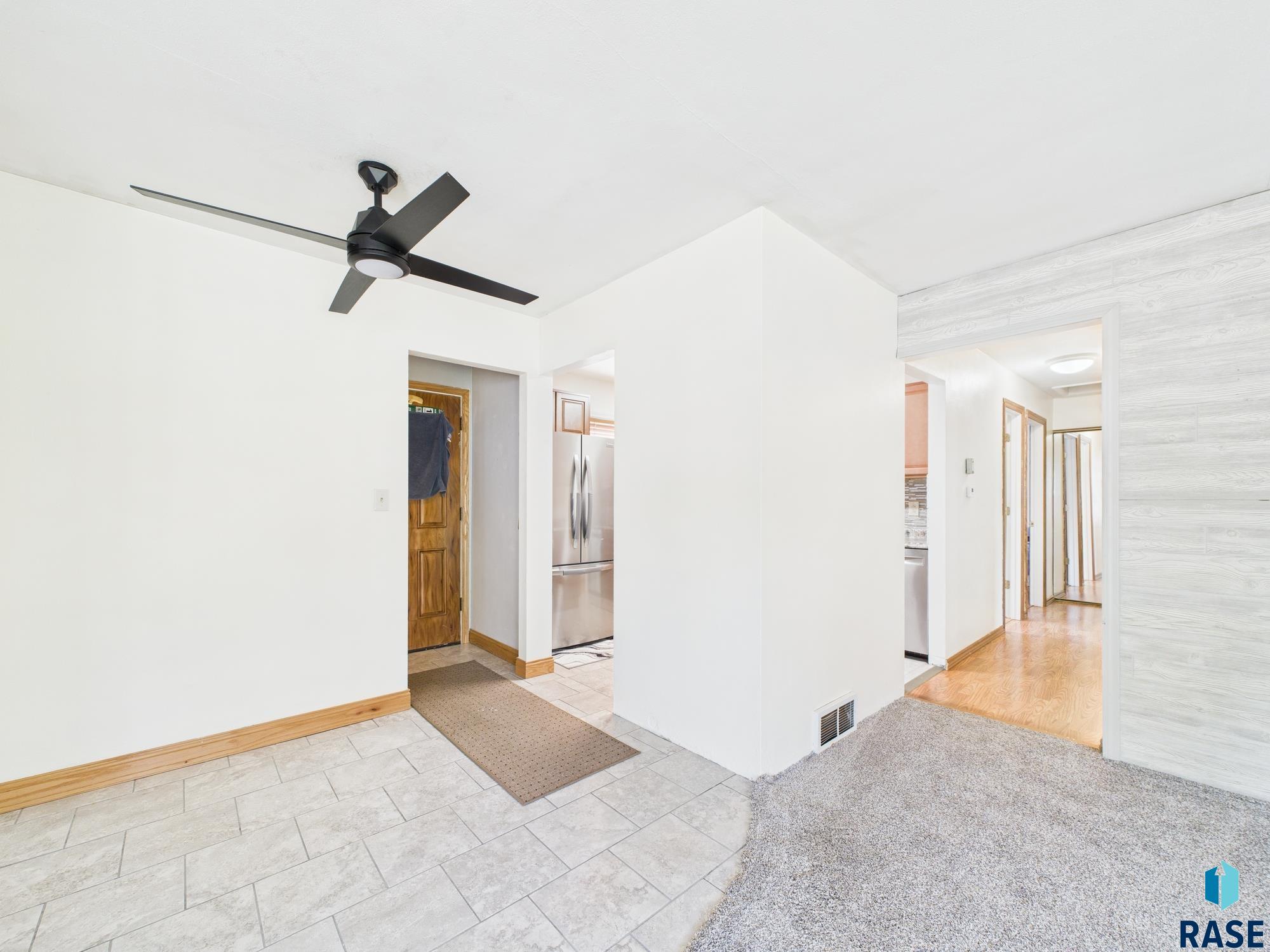 property viewer photo 9