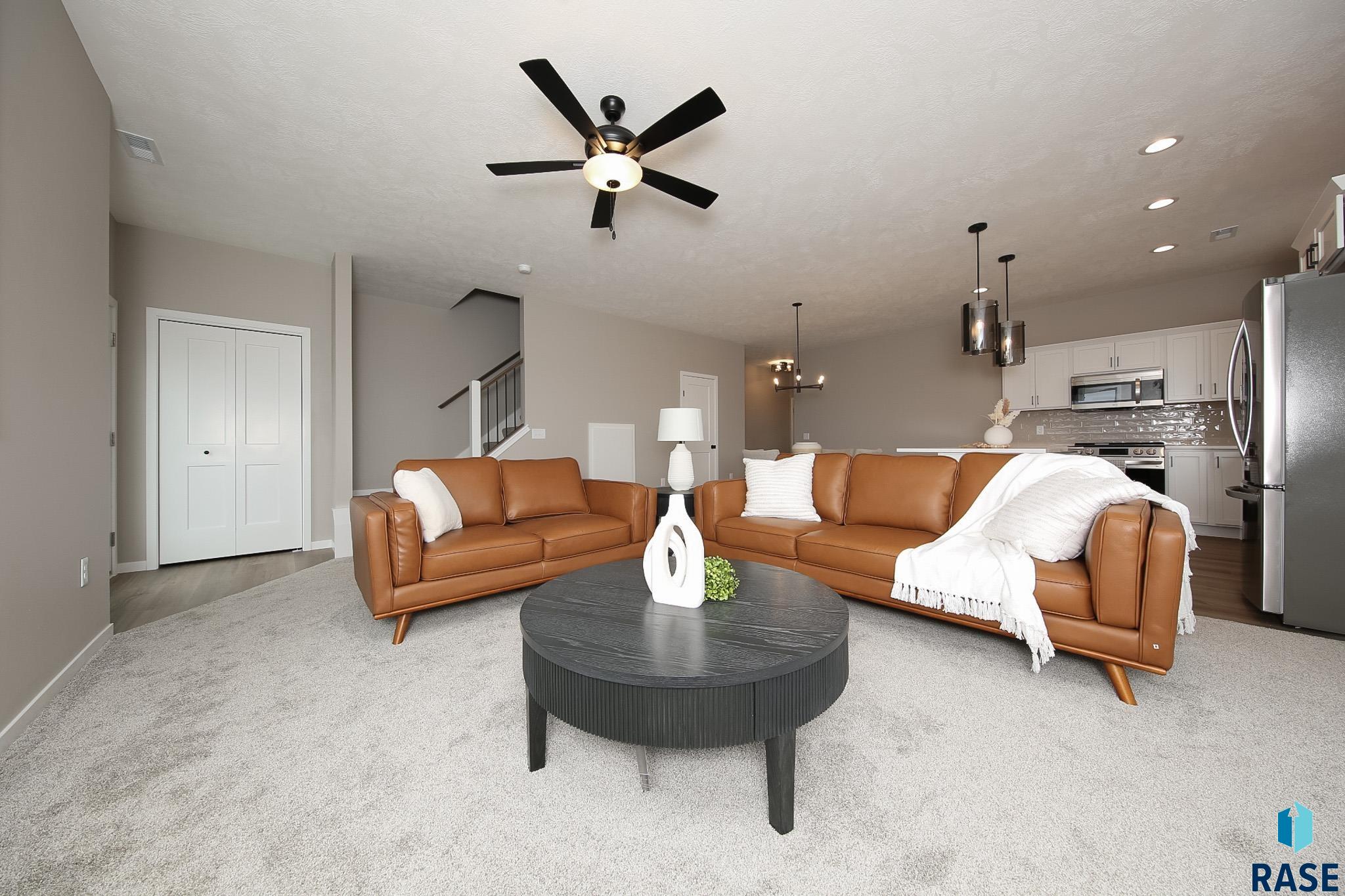 property viewer photo 2