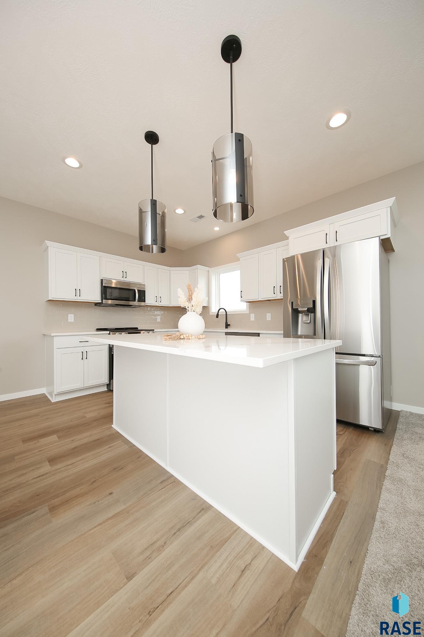property viewer photo 8