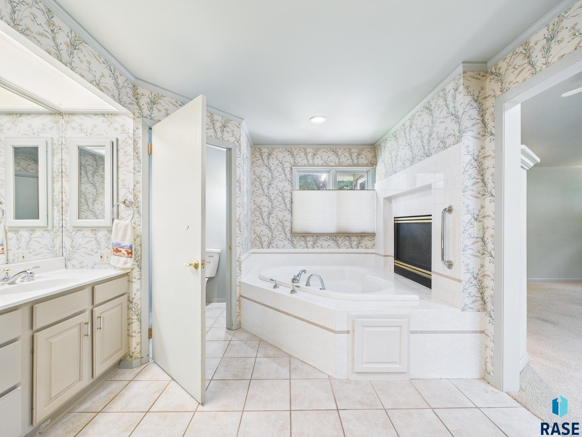 property viewer photo 13