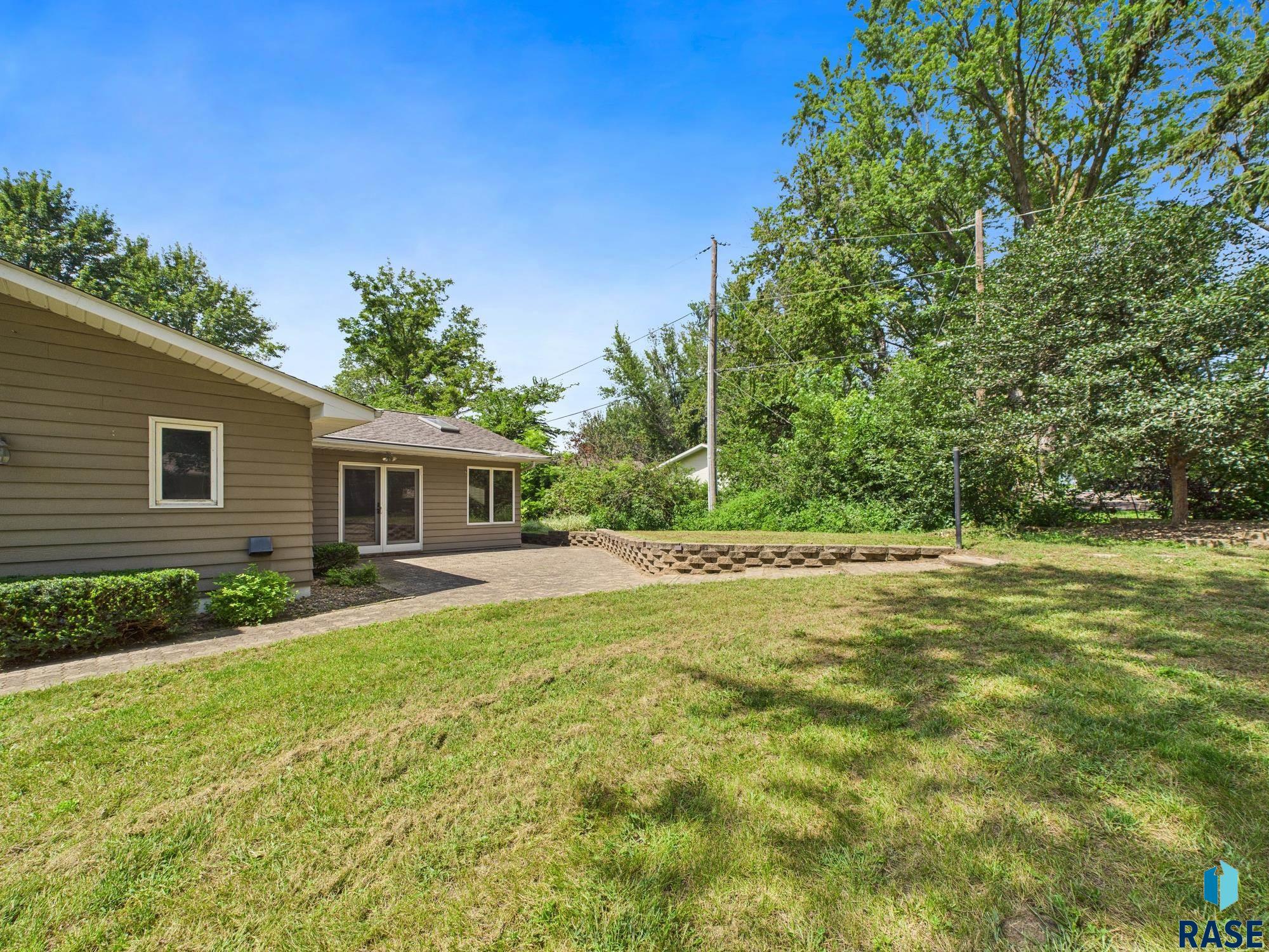 property viewer photo 15