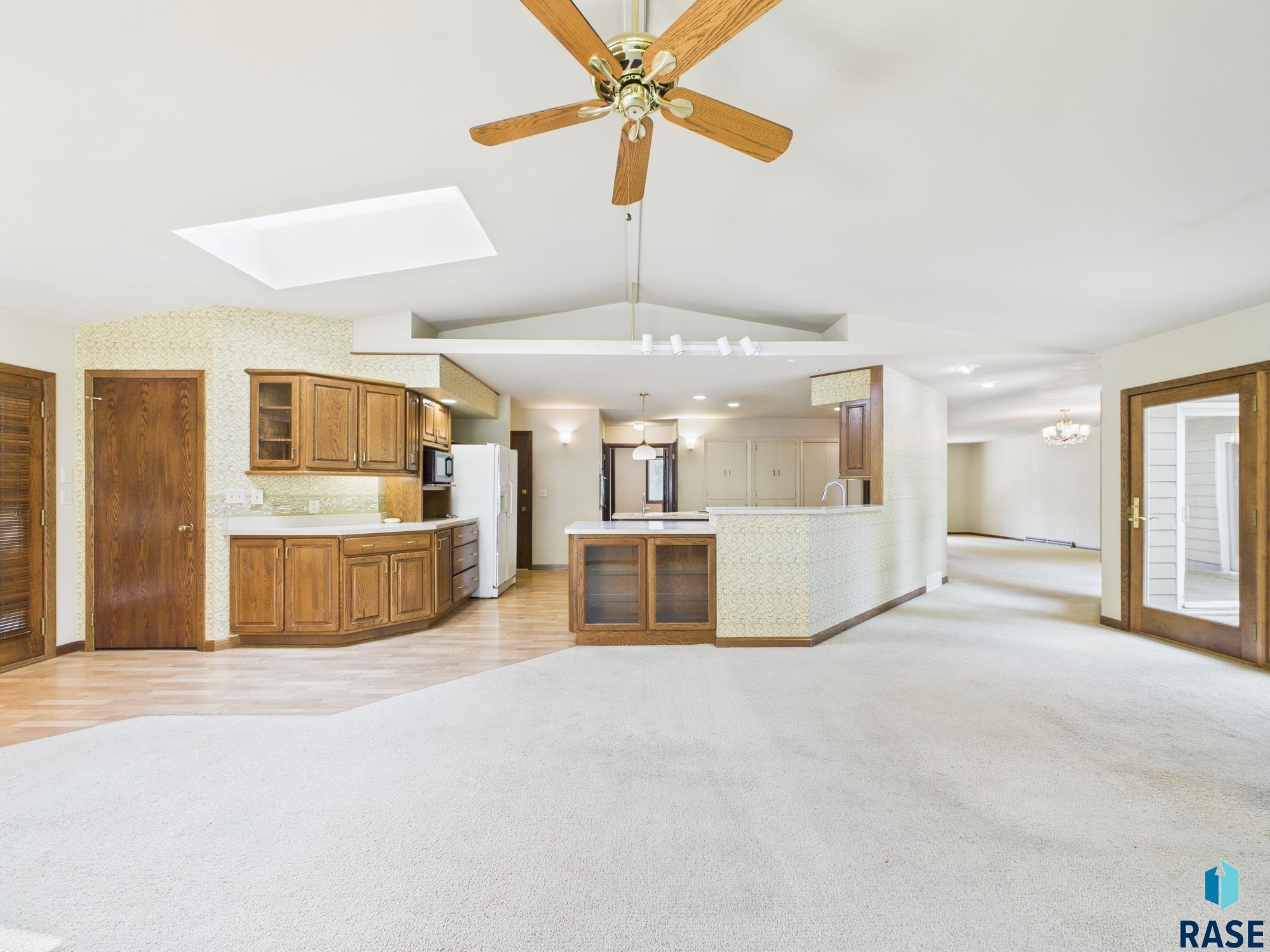 property viewer photo 4