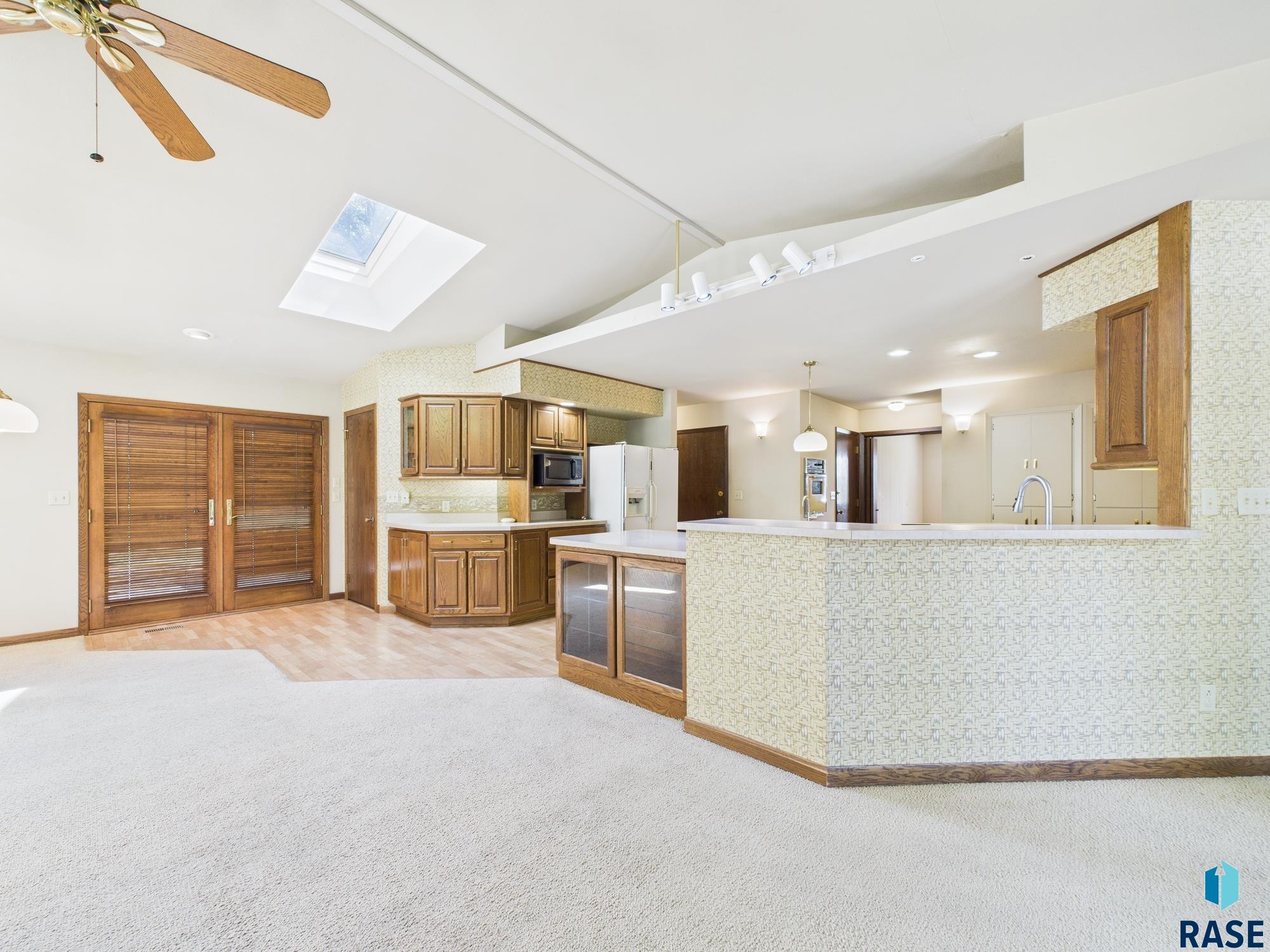 property viewer photo 6