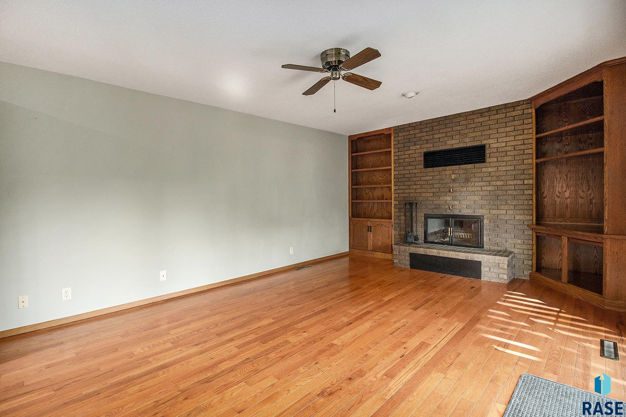 property viewer photo 12