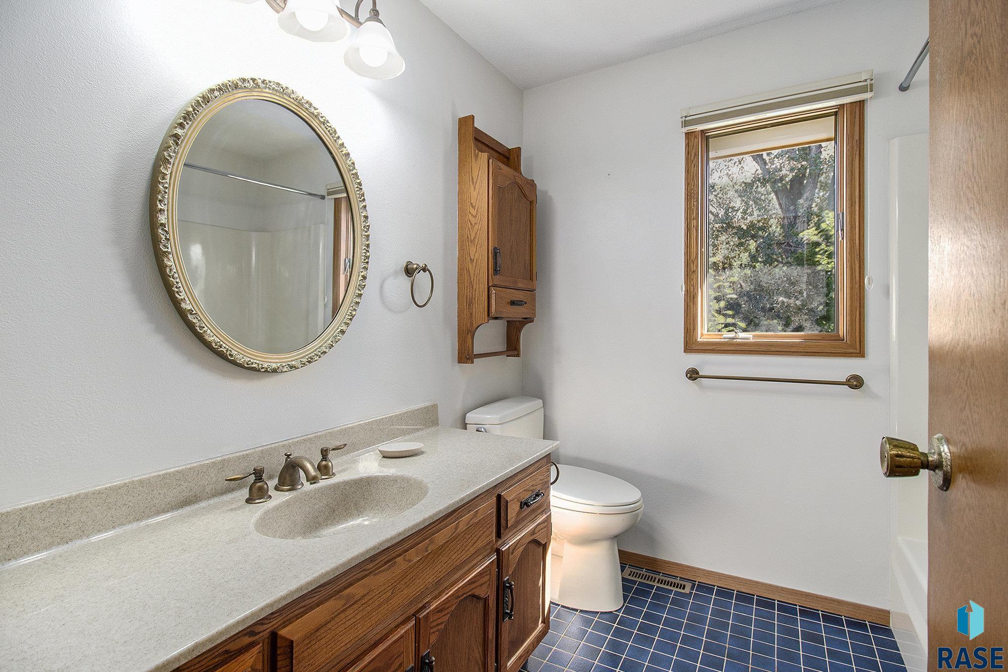 property viewer photo 23