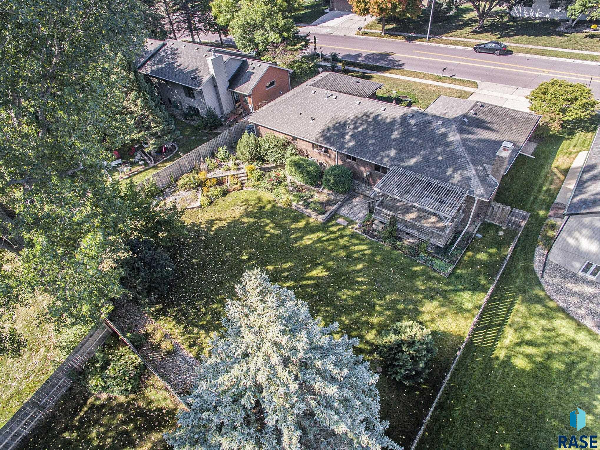 property viewer photo 41