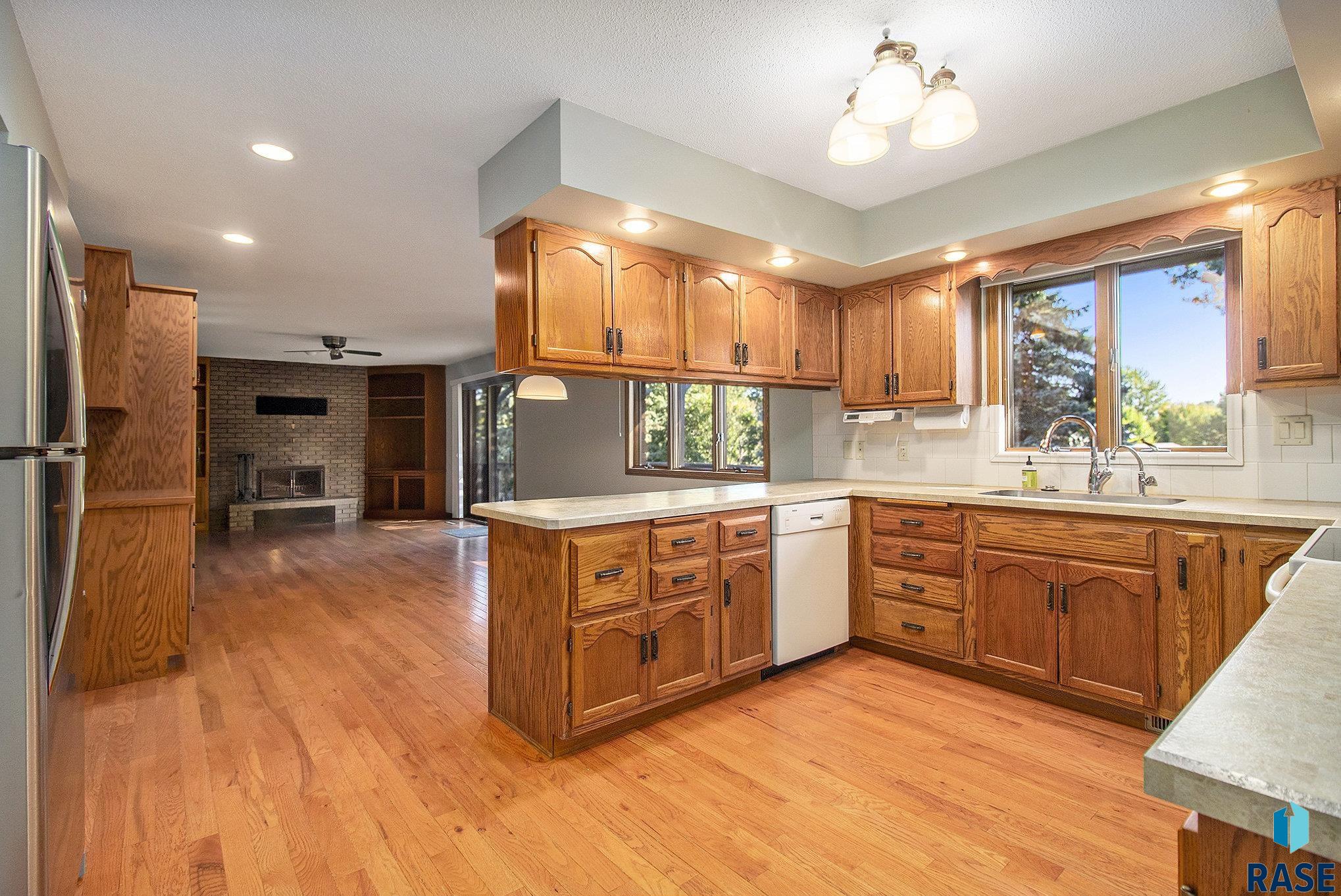 property viewer photo 6
