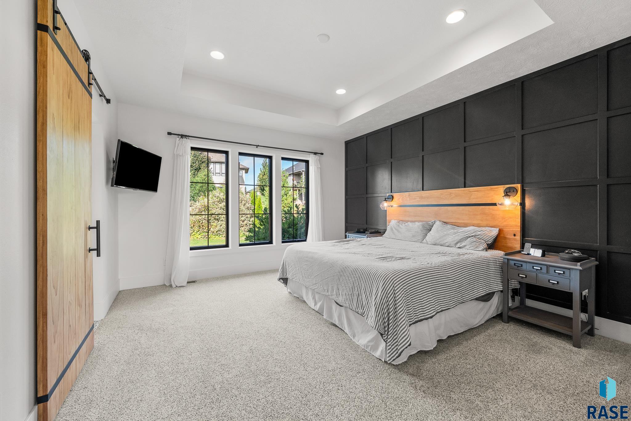 property viewer photo 13