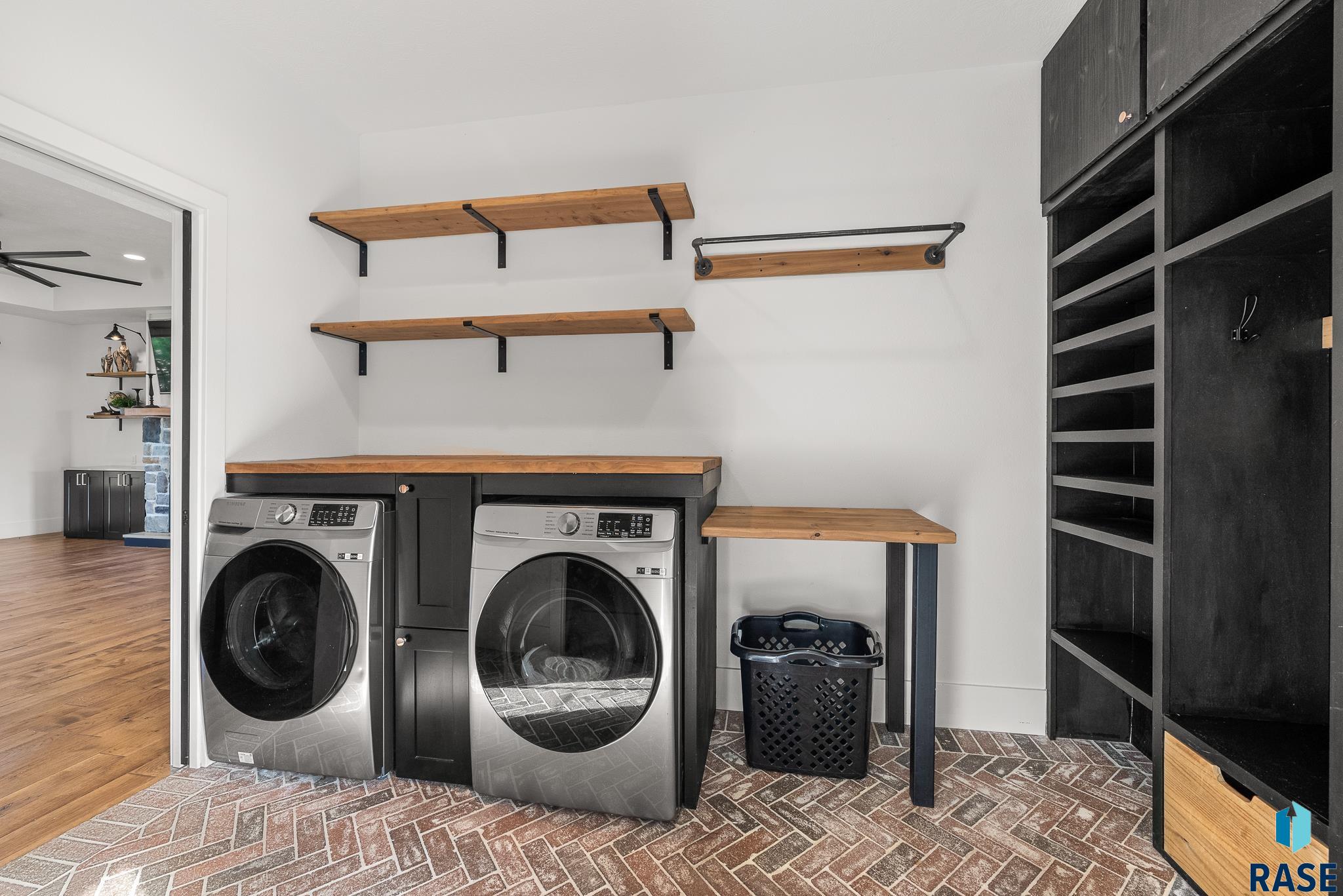 property viewer photo 22