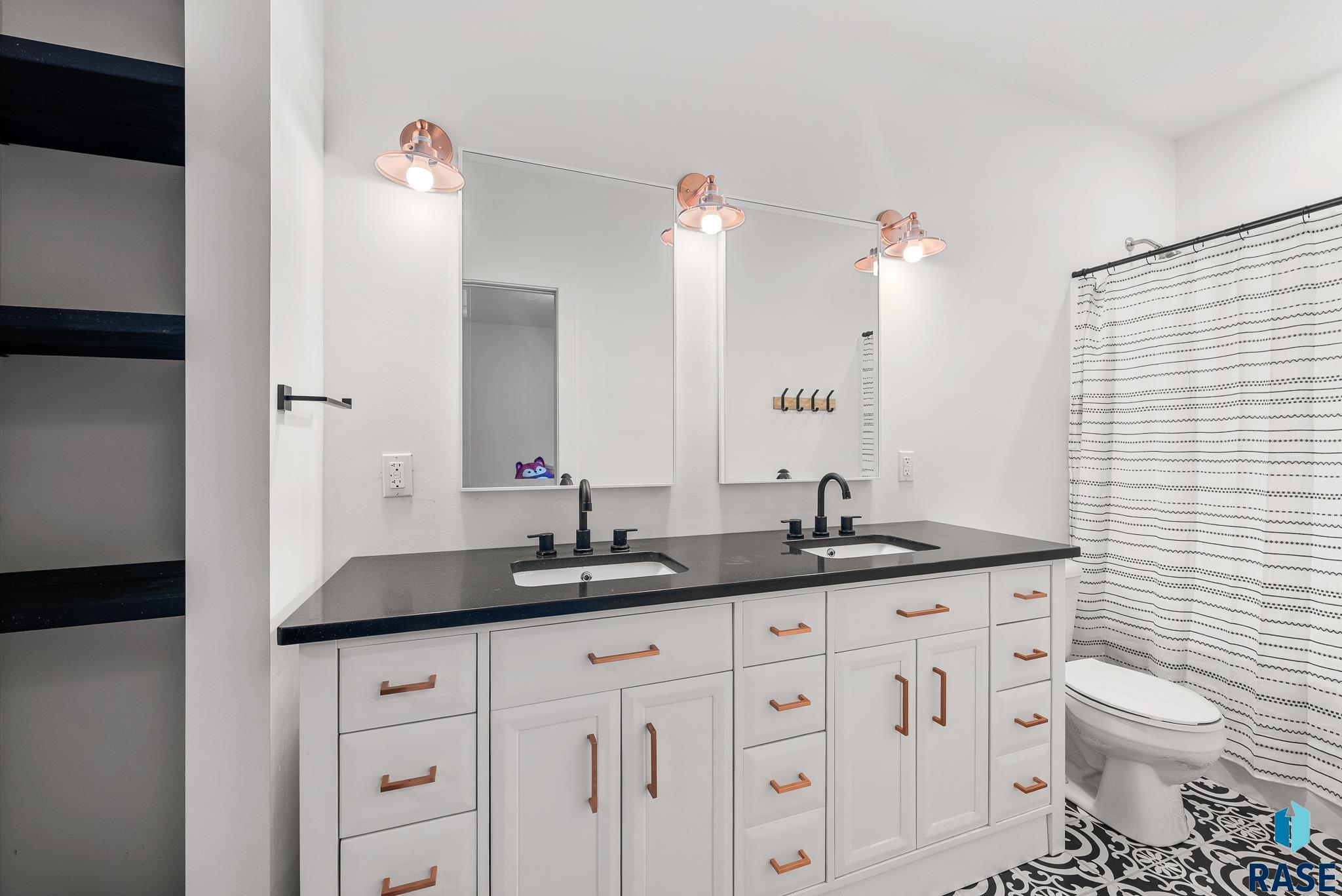 property viewer photo 29