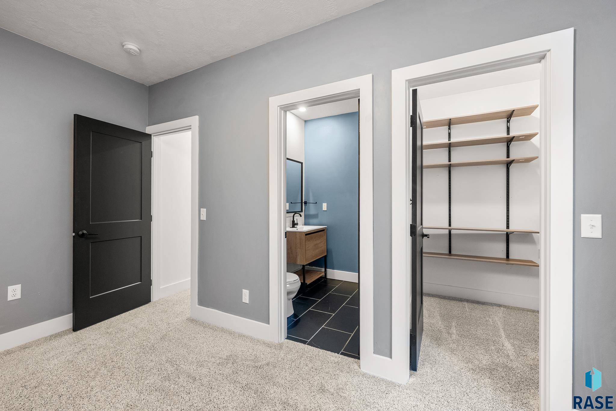 property viewer photo 31