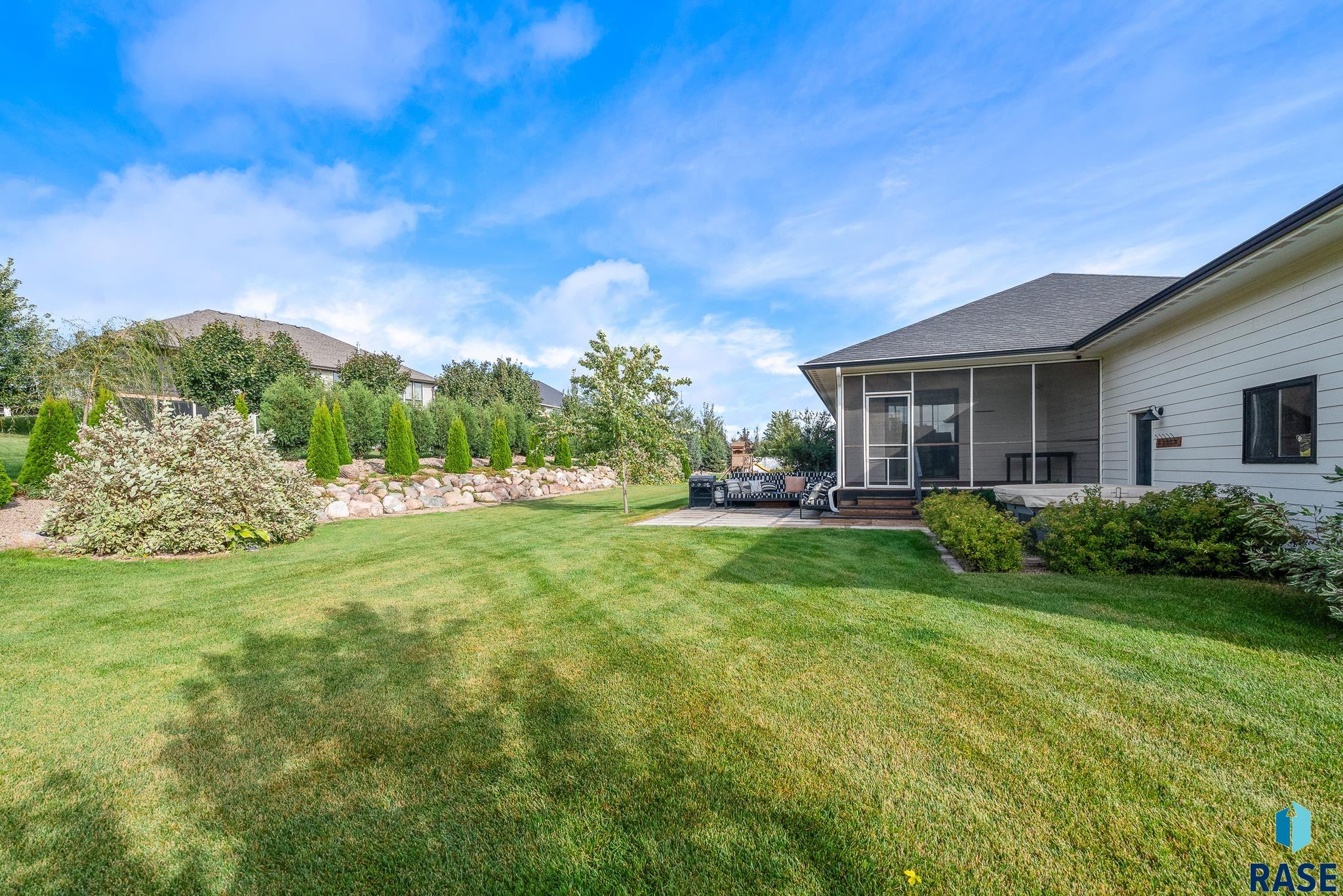 property viewer photo 34