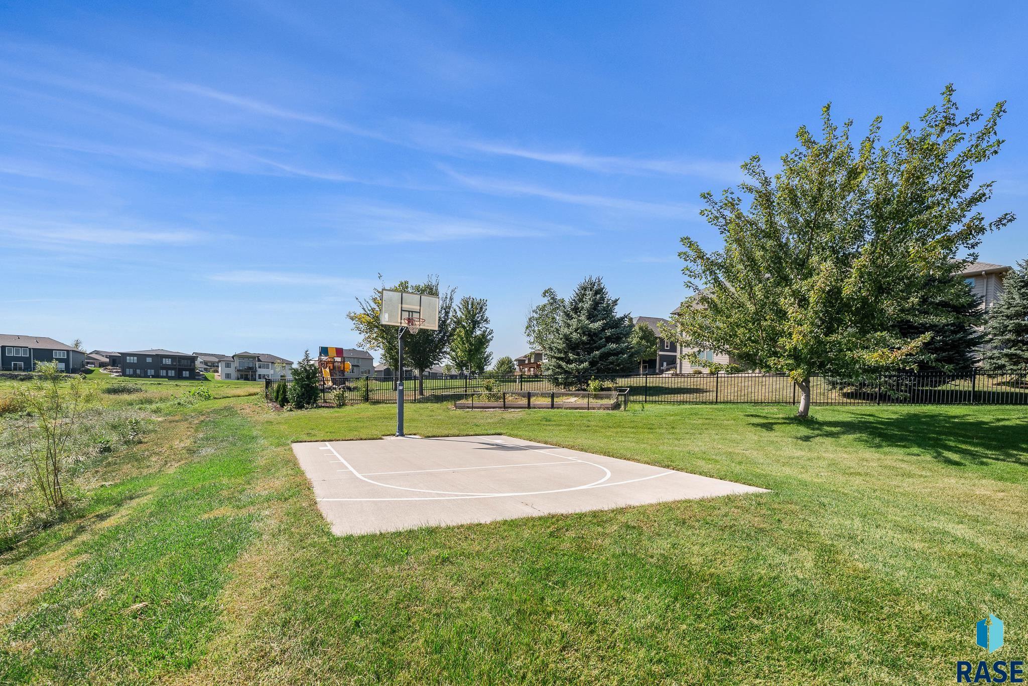 property viewer photo 37