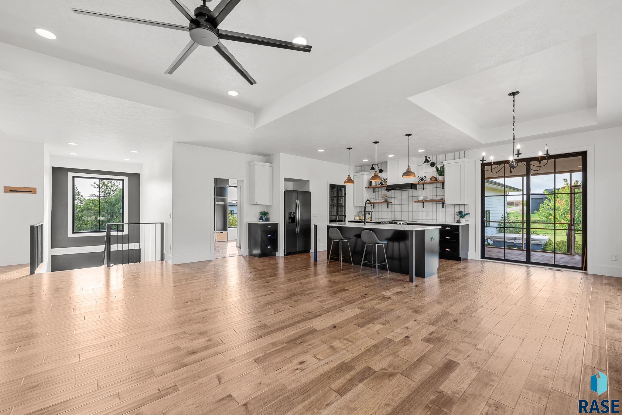 property viewer photo 5