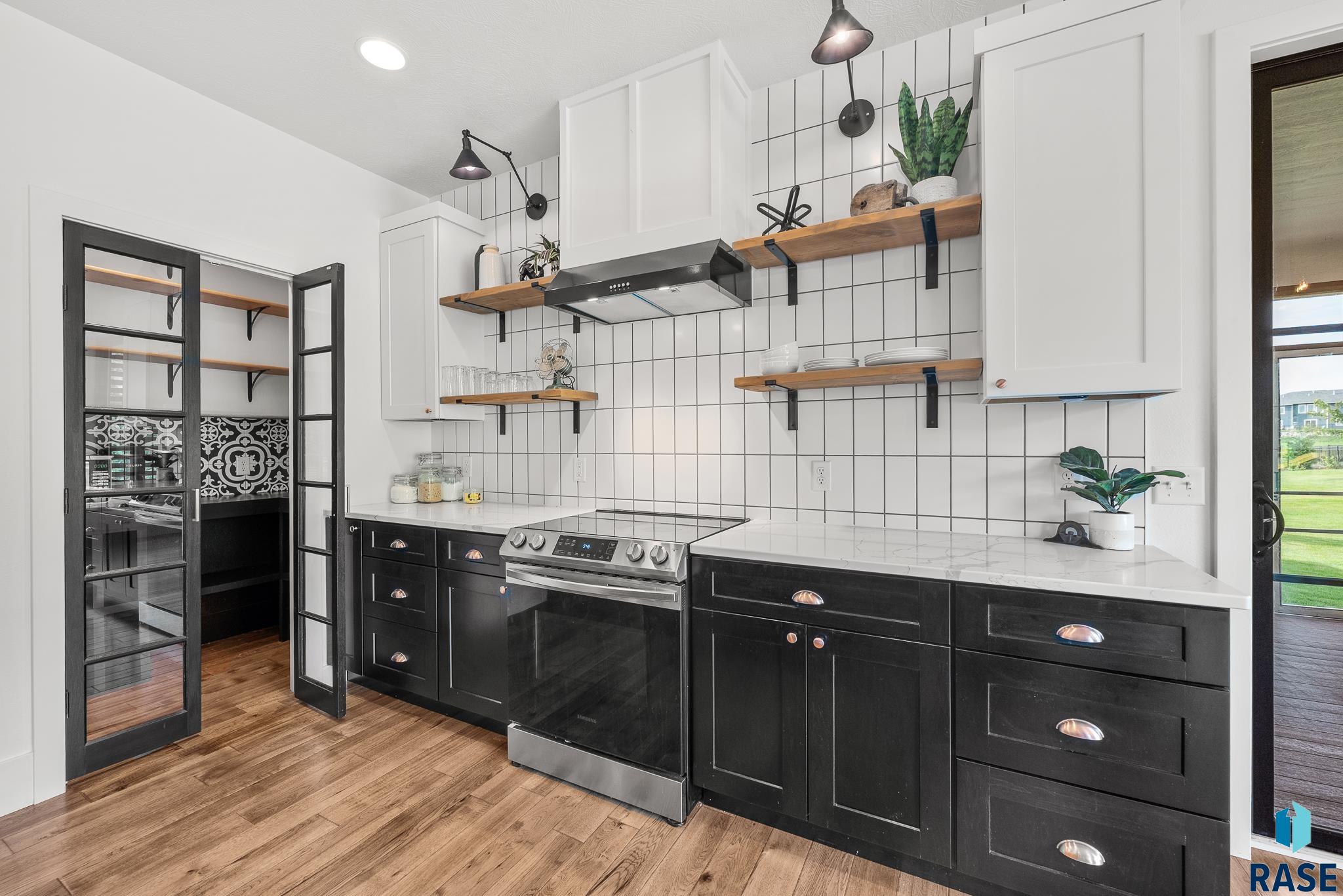 property viewer photo 8