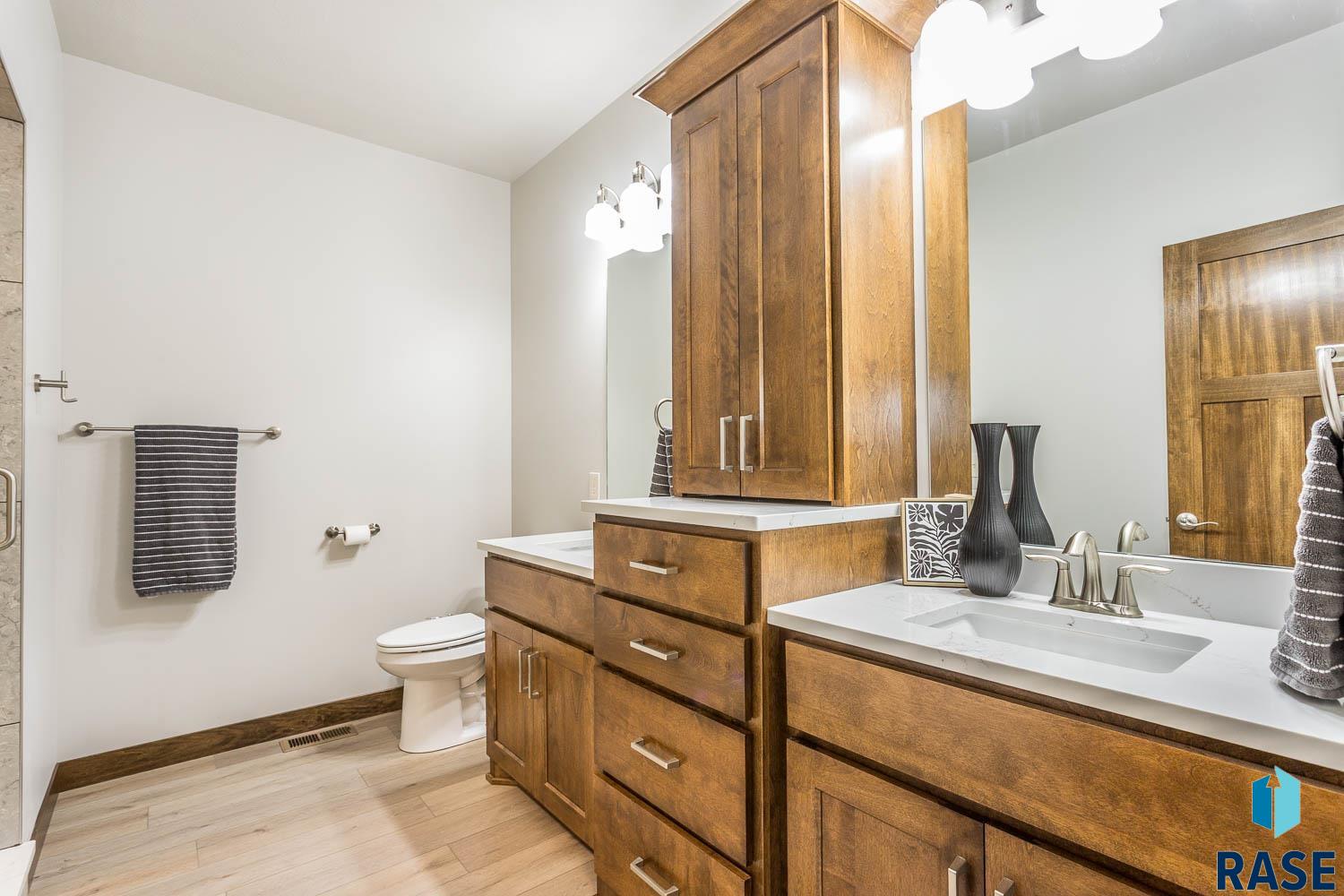 property viewer photo 10