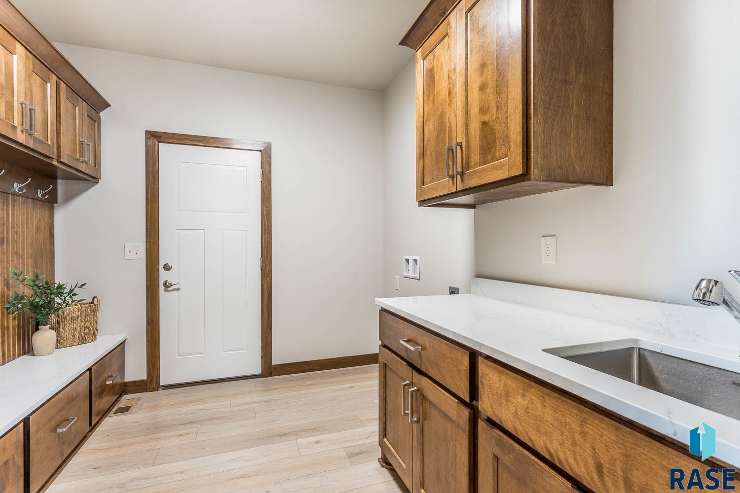 property viewer photo 12