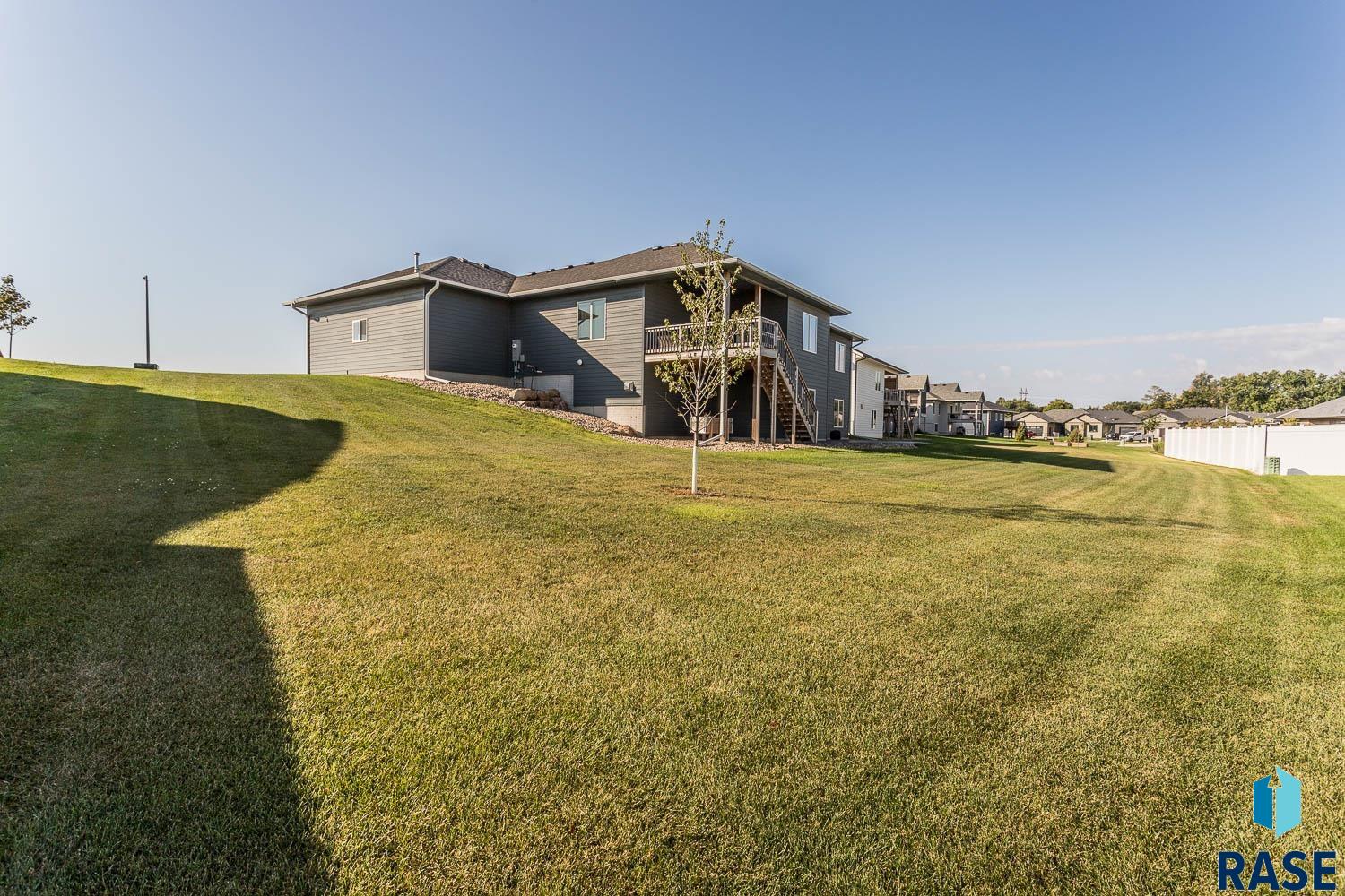 property viewer photo 2