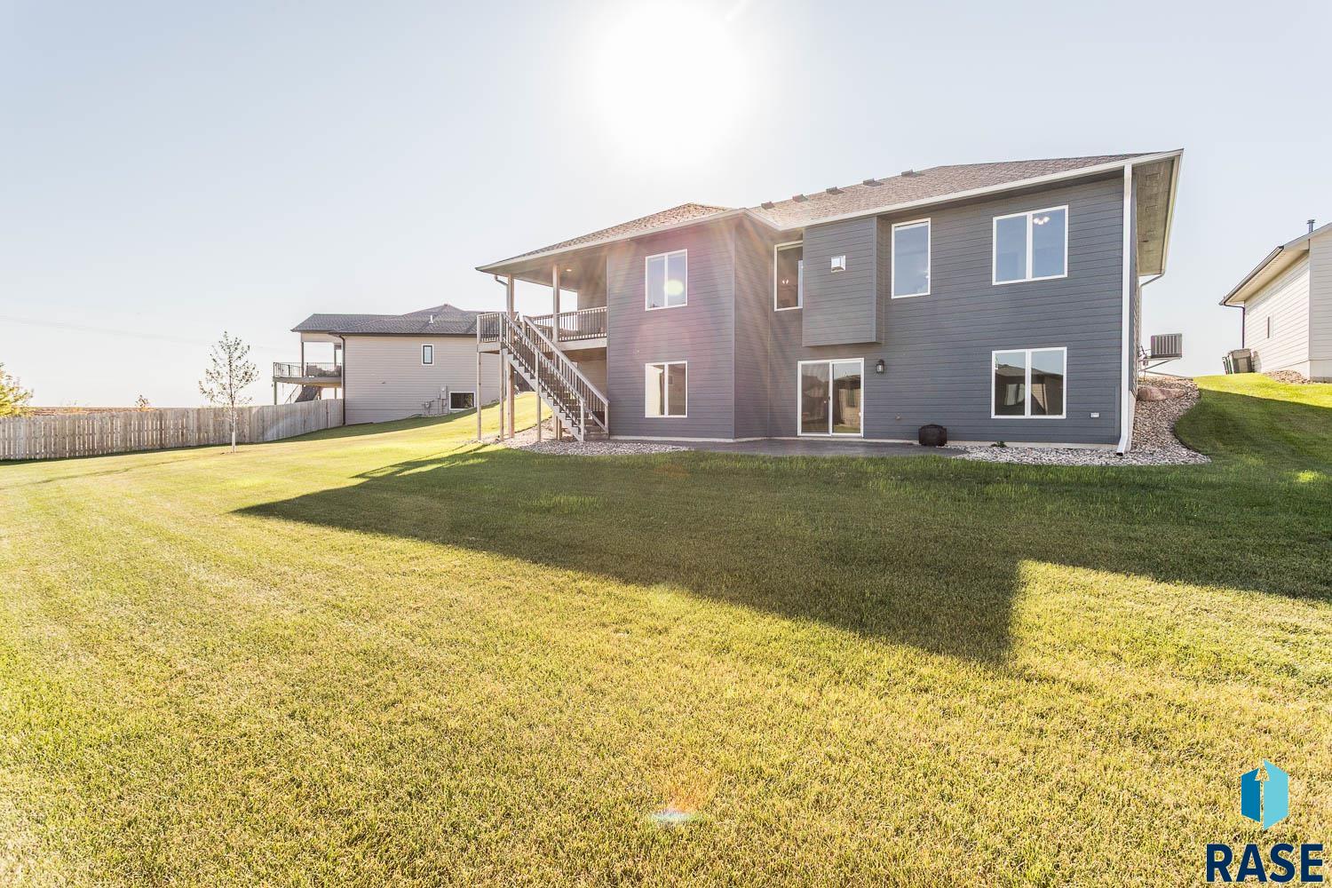 property viewer photo 3